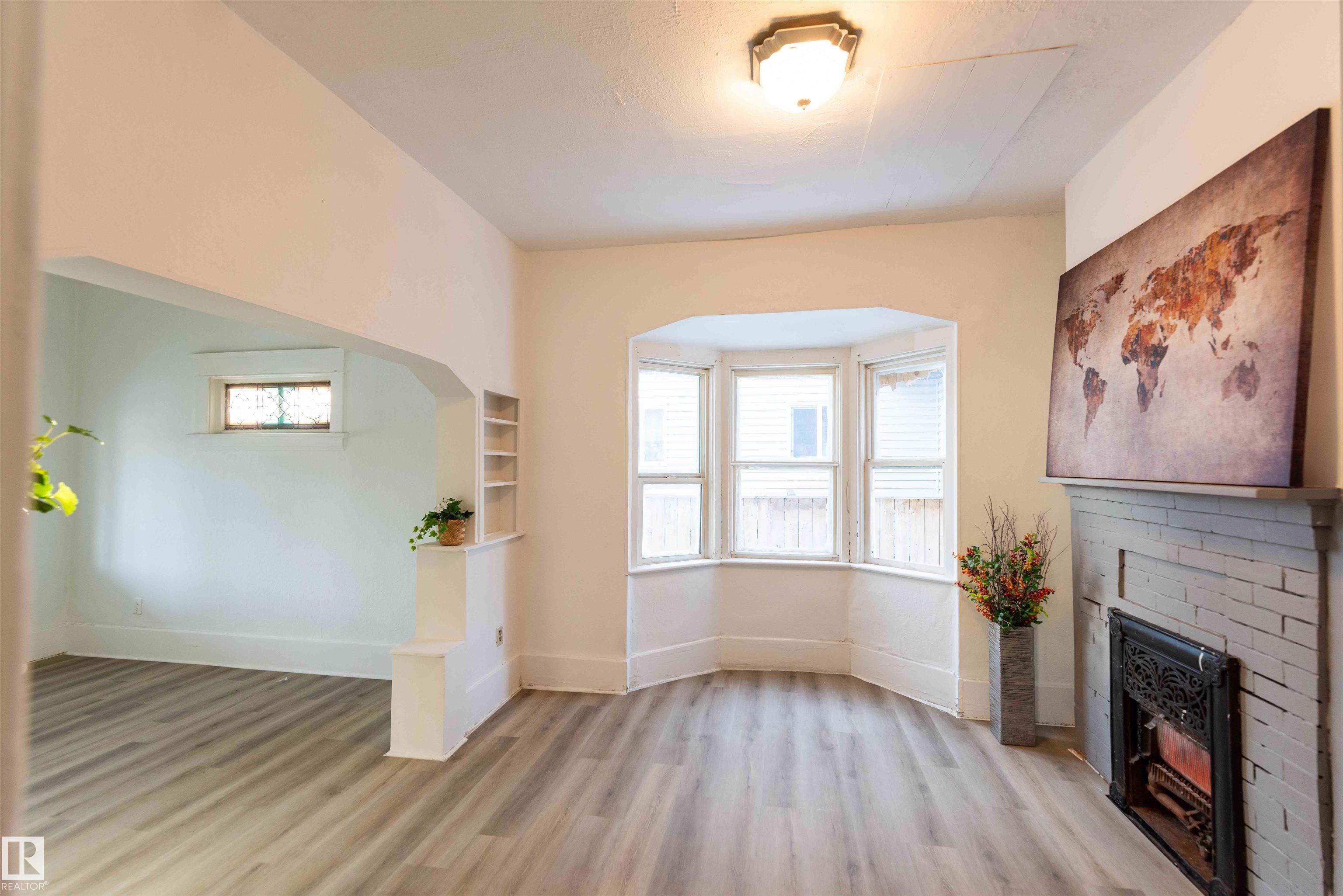 Photo 10 at 11734 87 Street NW, Parkdale, Edmonton