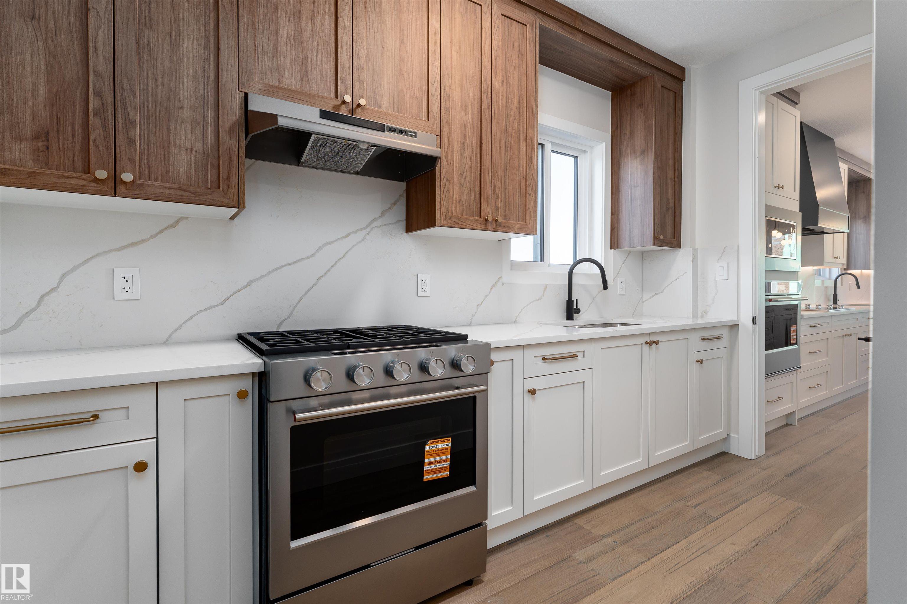 Photo 13 at 7077 Kiviaq Crescent SW, Keswick, Edmonton