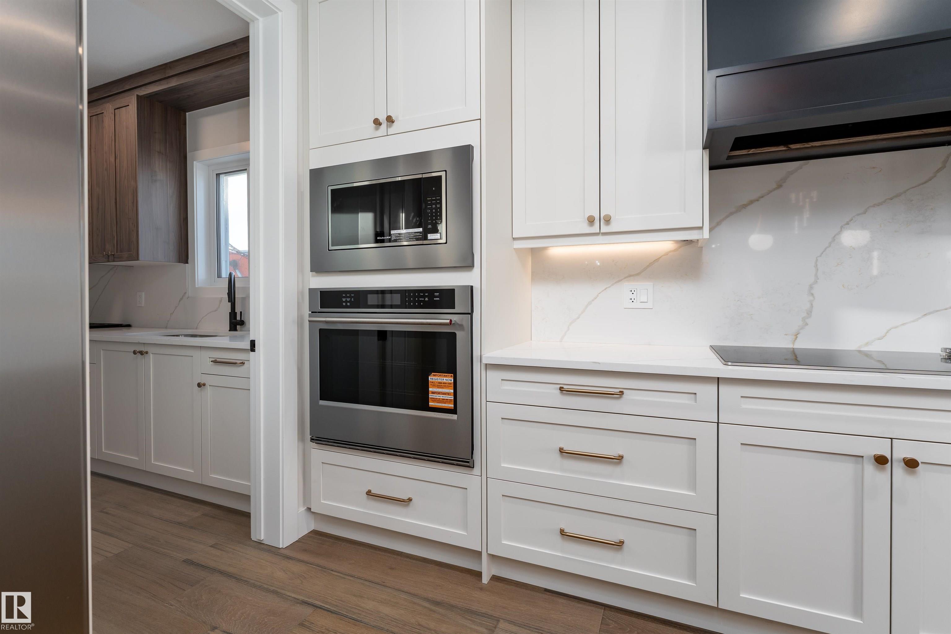 Photo 6 at 7077 Kiviaq Crescent SW, Keswick, Edmonton