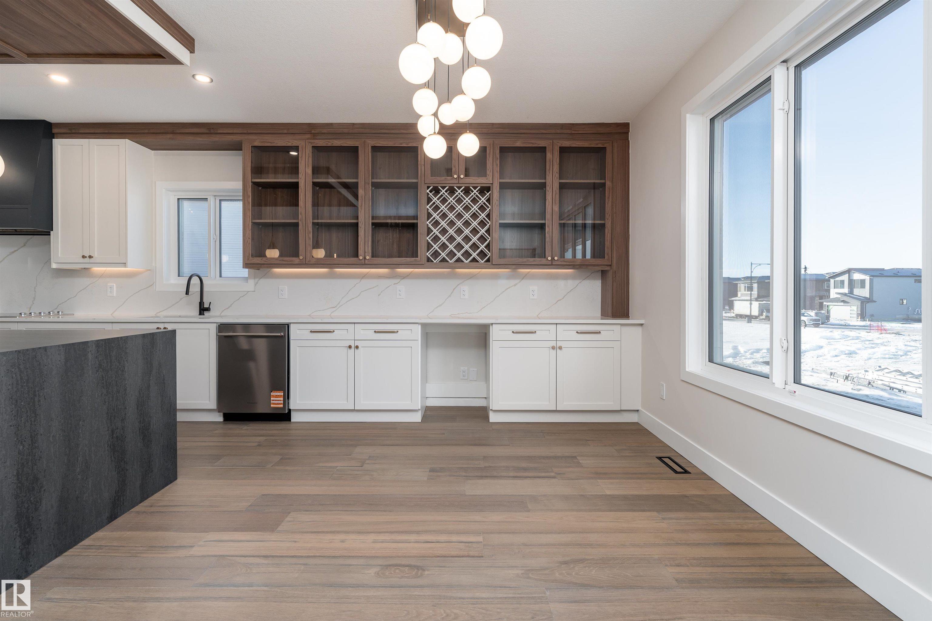 Photo 7 at 7077 Kiviaq Crescent SW, Keswick, Edmonton