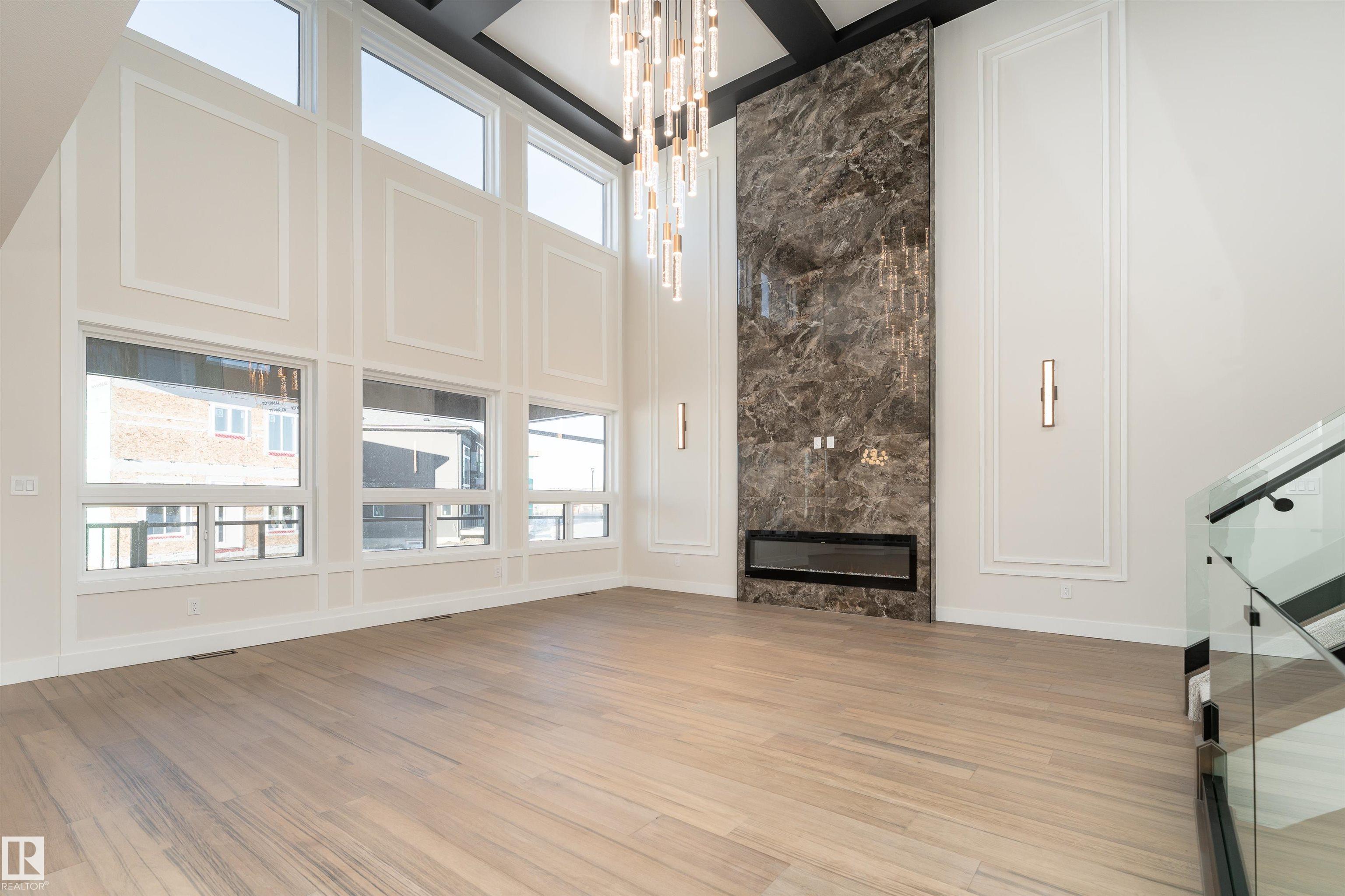 Photo 10 at 7077 Kiviaq Crescent SW, Keswick, Edmonton