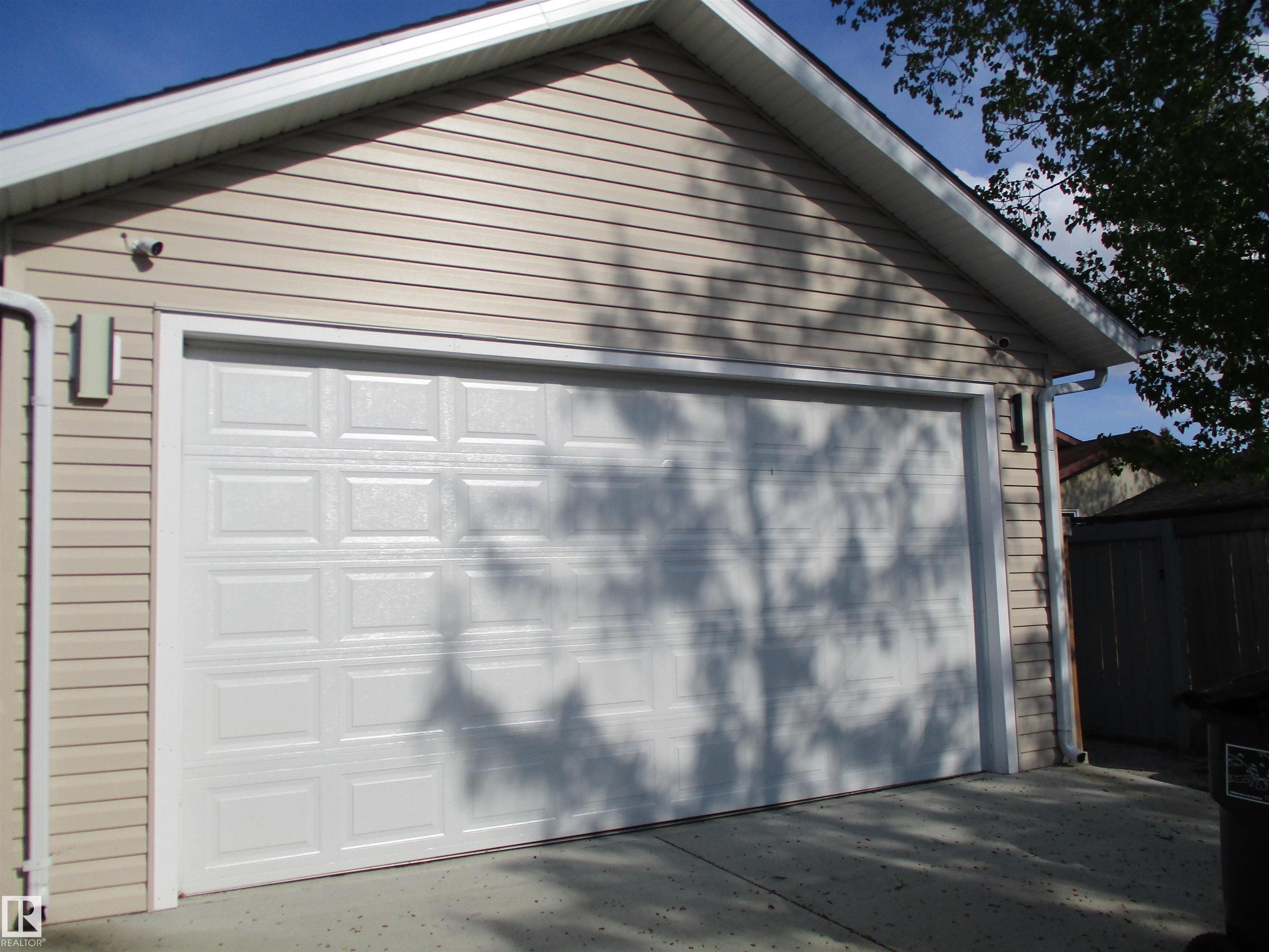 Picture for 16520 115 ST NW