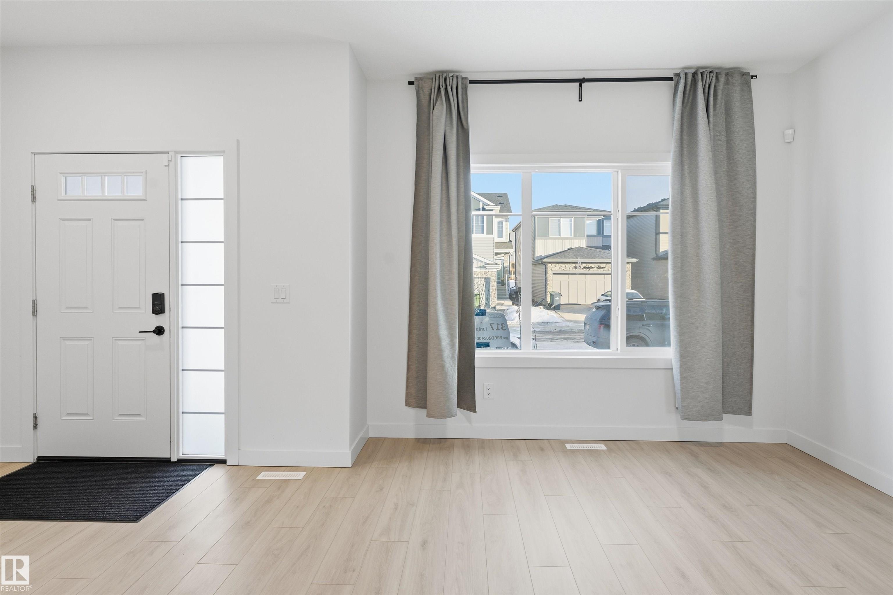 317 Juniper Cove, Woodbend, Leduc