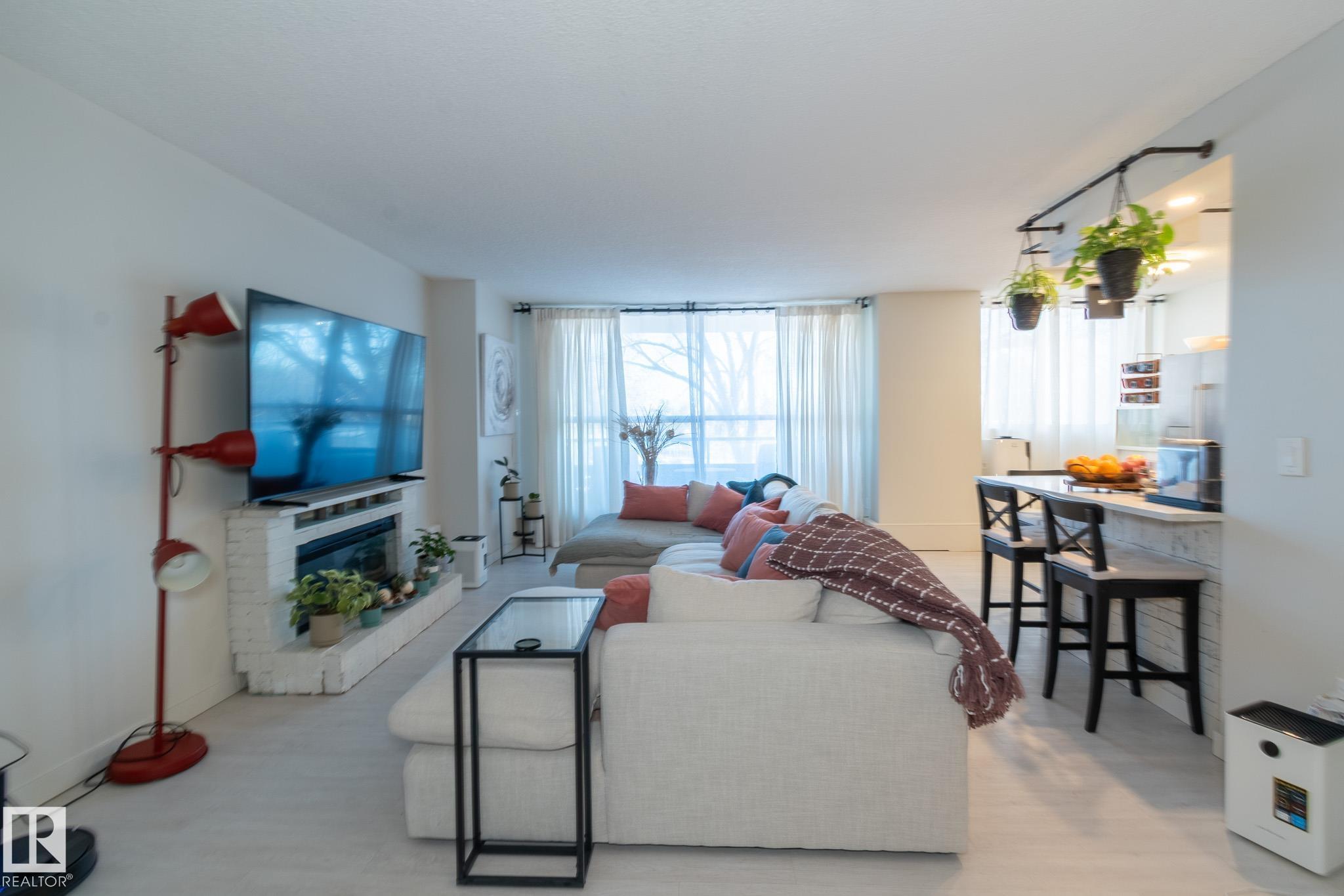 Photo 16 at 215 - 13910 Stony Plain Road NW, Glenora, Edmonton