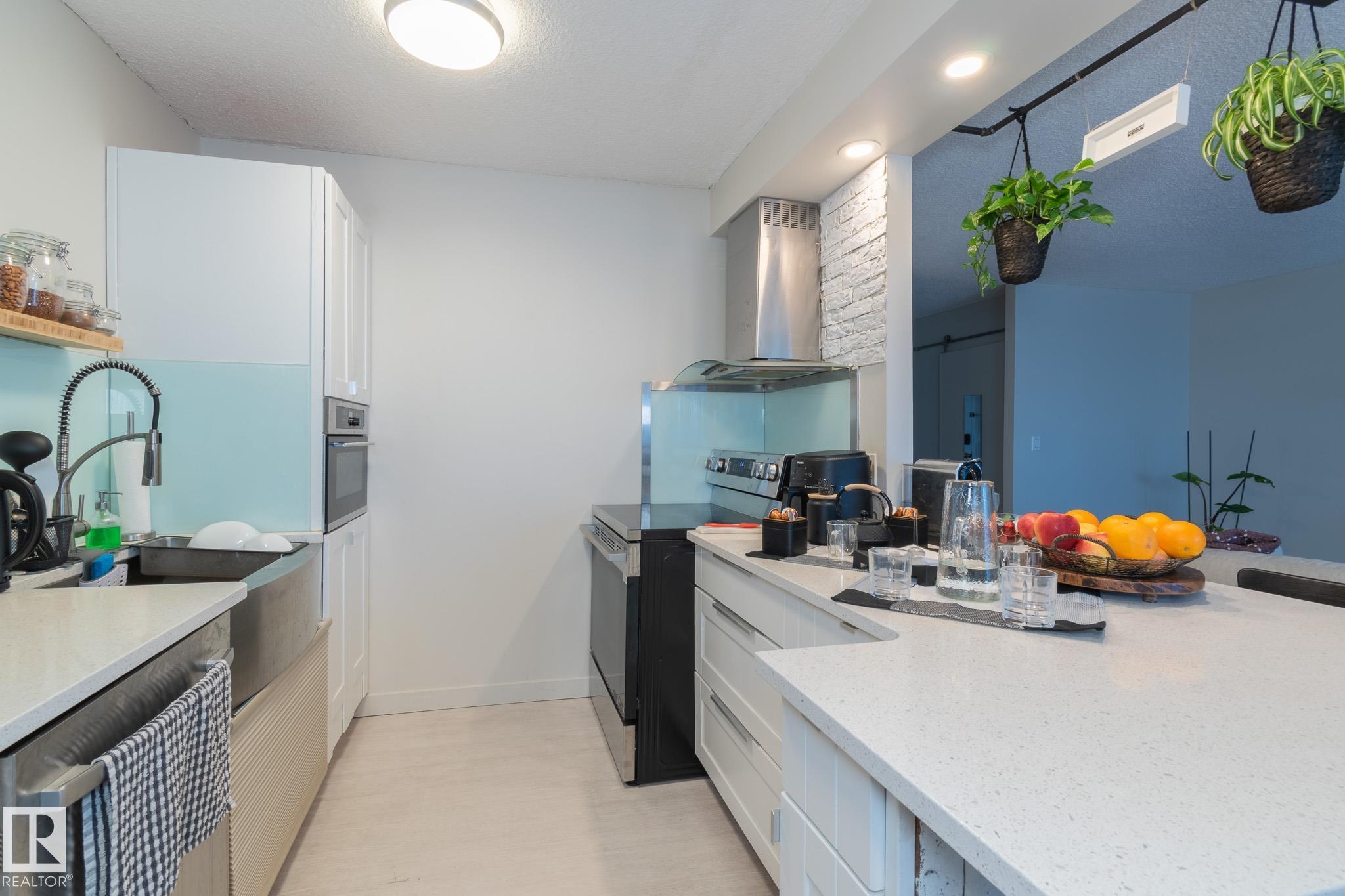 Photo 20 at 215 - 13910 Stony Plain Road NW, Glenora, Edmonton