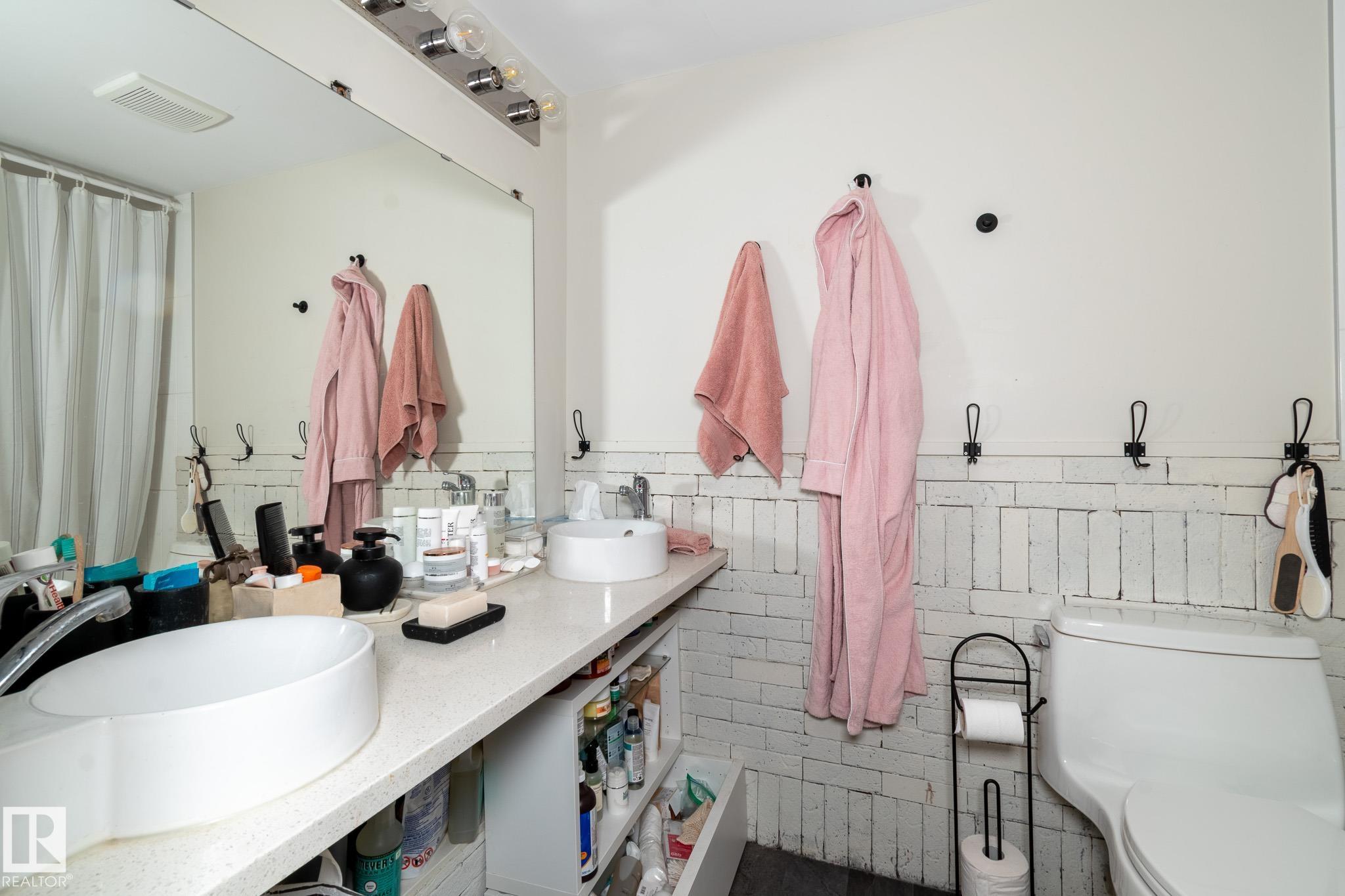 Photo 31 at 215 - 13910 Stony Plain Road NW, Glenora, Edmonton