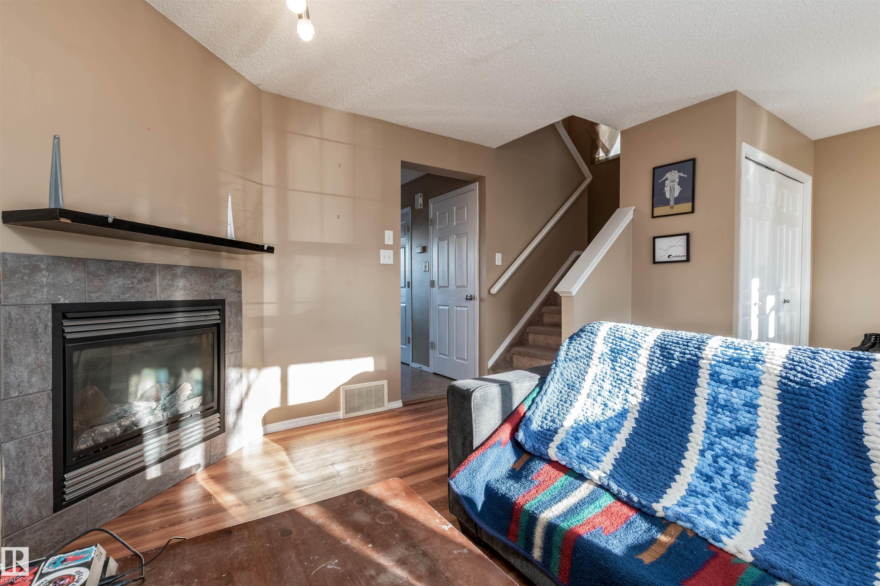 Photo 8 at 2314 29a Avenue NW, Silver Berry, Edmonton