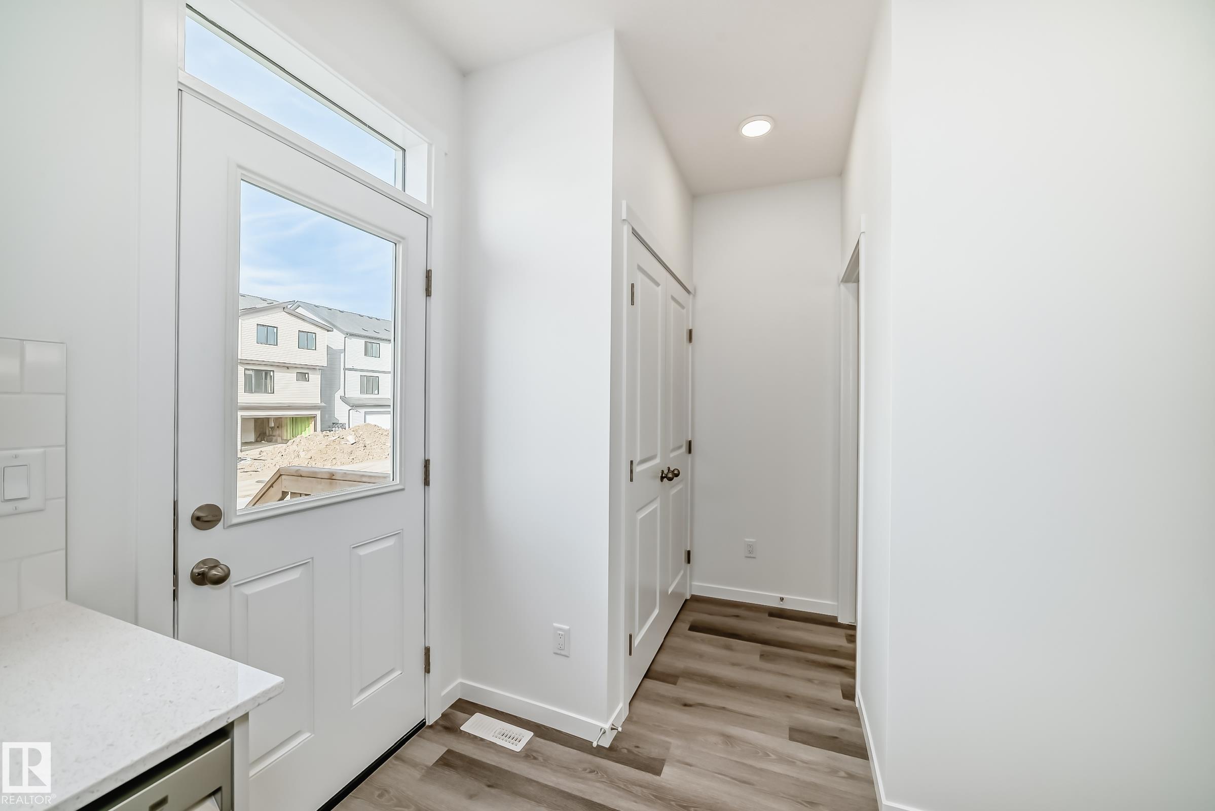 Photo 11 at 3965 Wren Loop NW, Kinglet Gardens, Edmonton