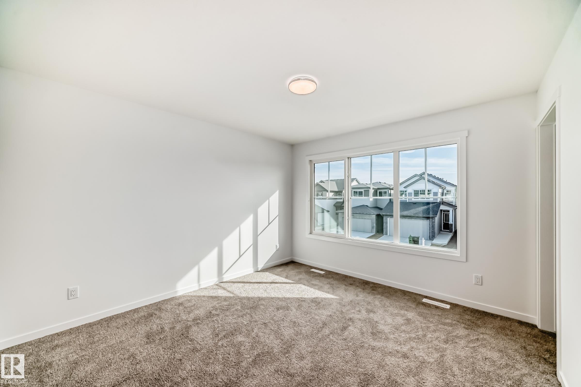 Photo 12 at 3965 Wren Loop NW, Kinglet Gardens, Edmonton