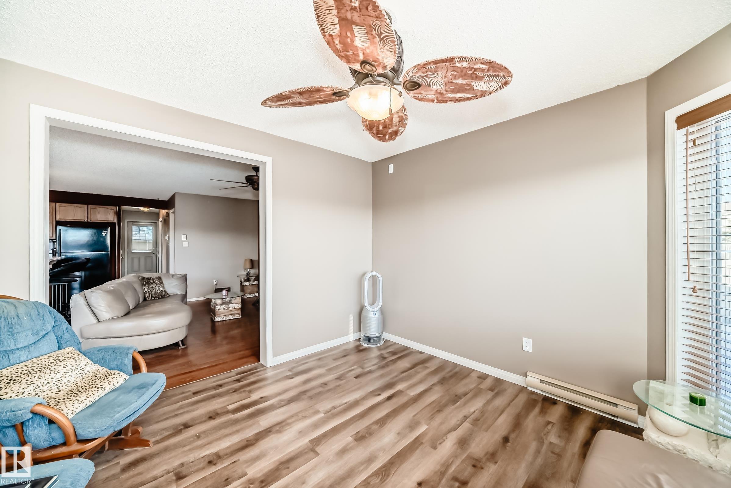 Photo 22 at 2927 30 Street NW, Silver Berry, Edmonton