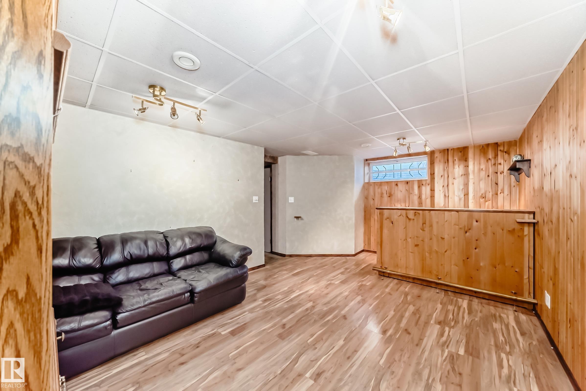 Photo 44 at 2927 30 Street NW, Silver Berry, Edmonton