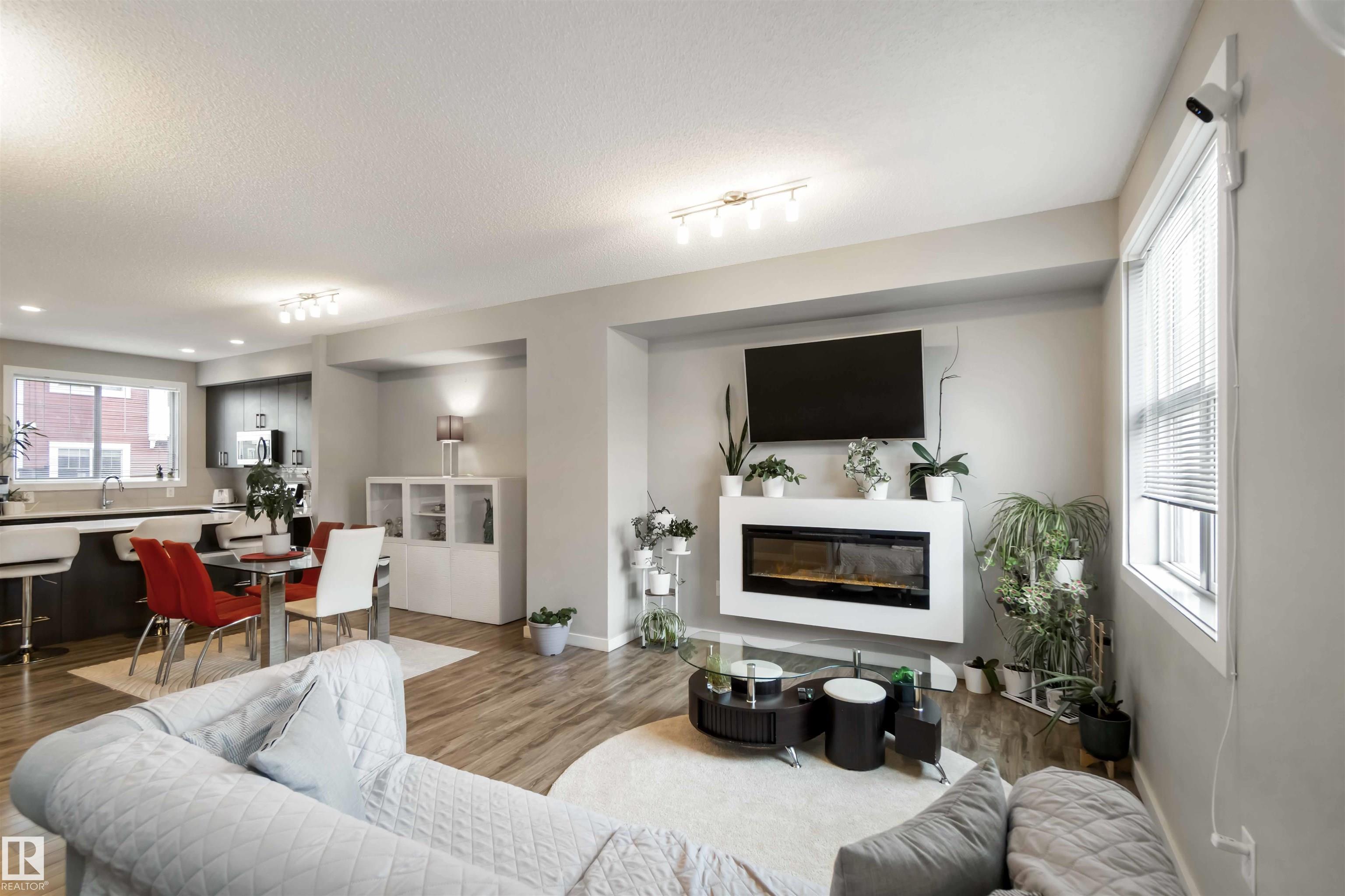 Photo 14 at 31 - 2803 James Mowatt Trail SW, Callaghan, Edmonton