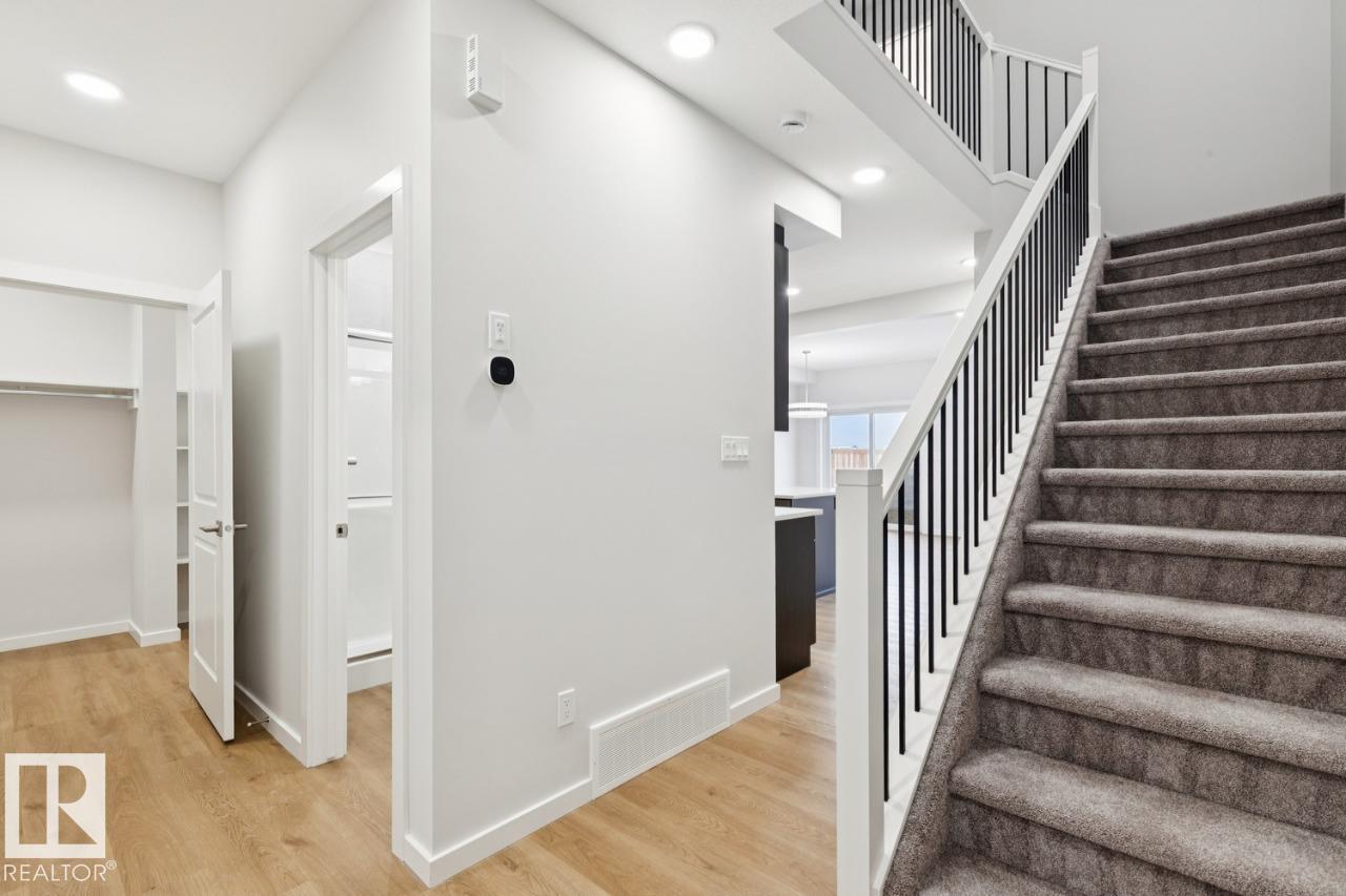 Photo 3 at 336 27 Street SW, Alces, Edmonton