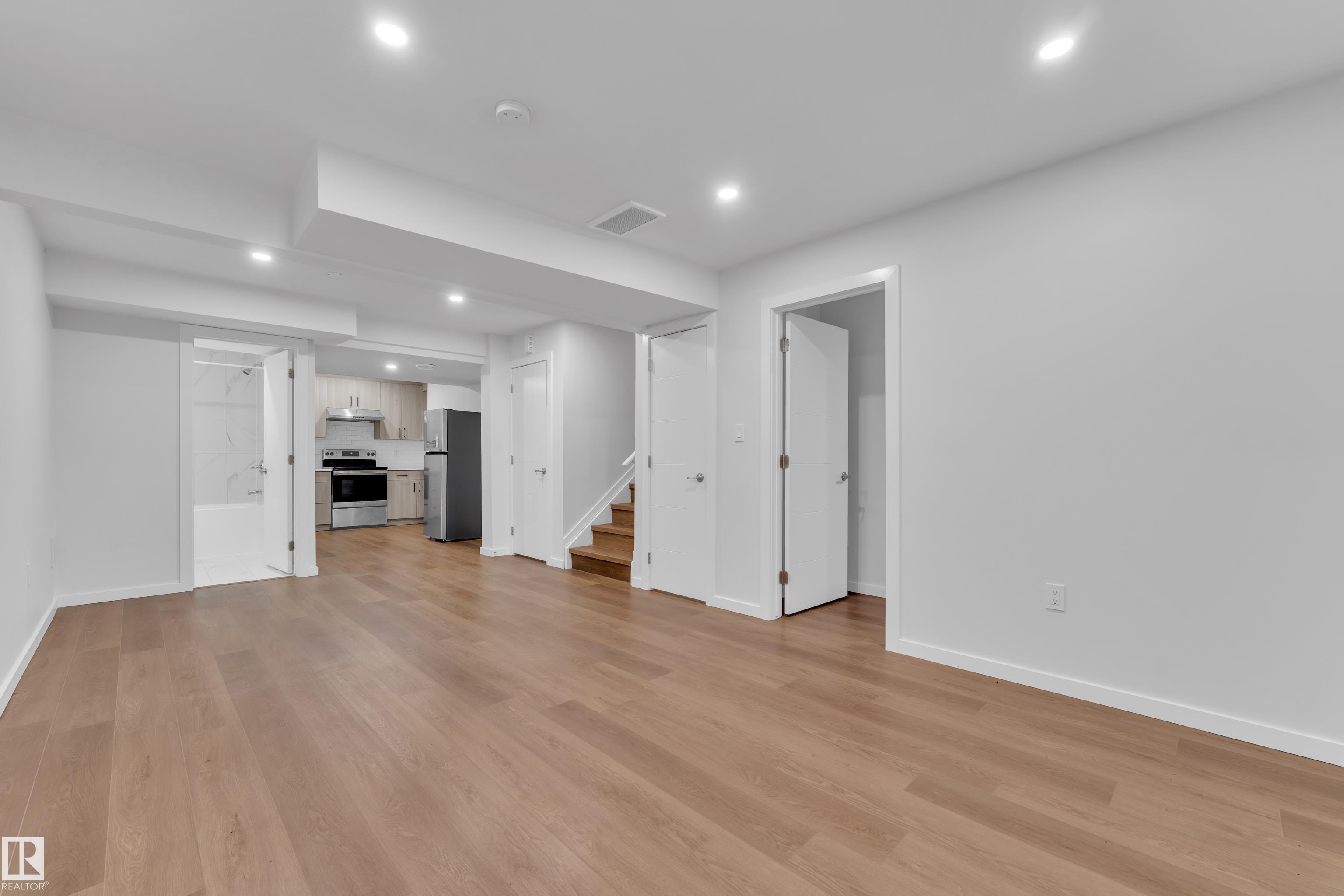 Photo 29 at 5209 22a Avenue SW, Walker, Edmonton