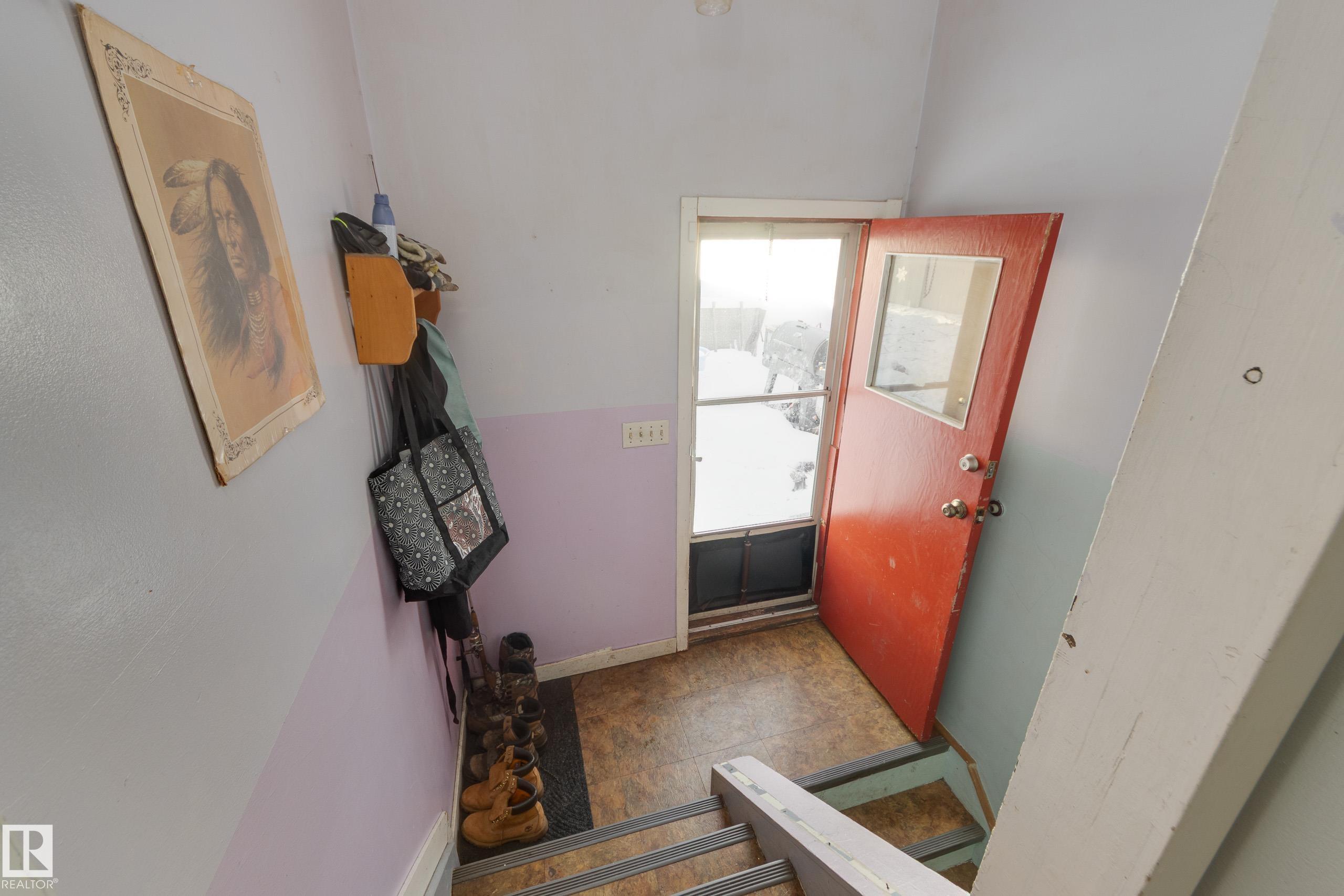 Photo 26 at 1330 72 Street NW, Menisa, Edmonton