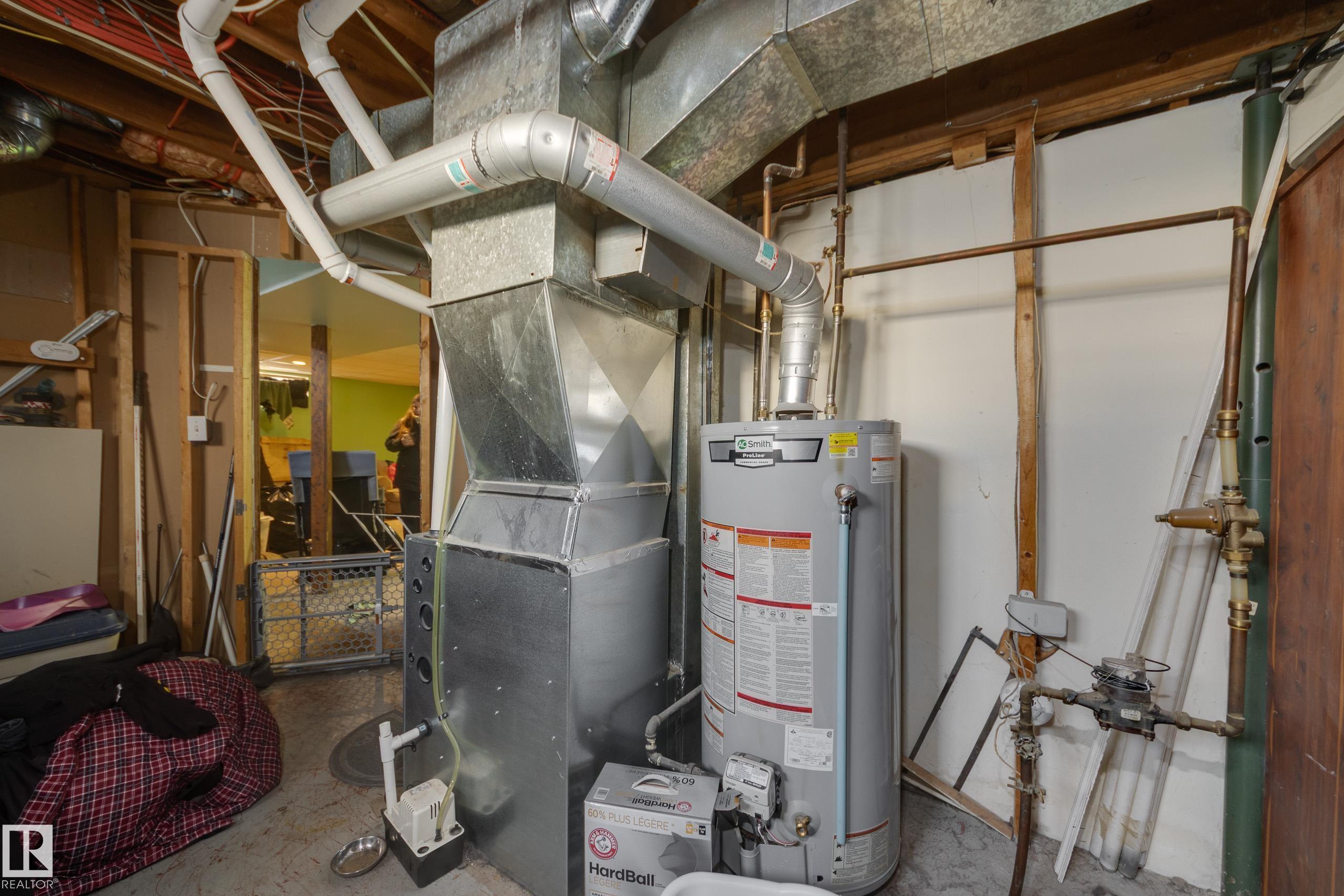 Photo 38 at 1330 72 Street NW, Menisa, Edmonton