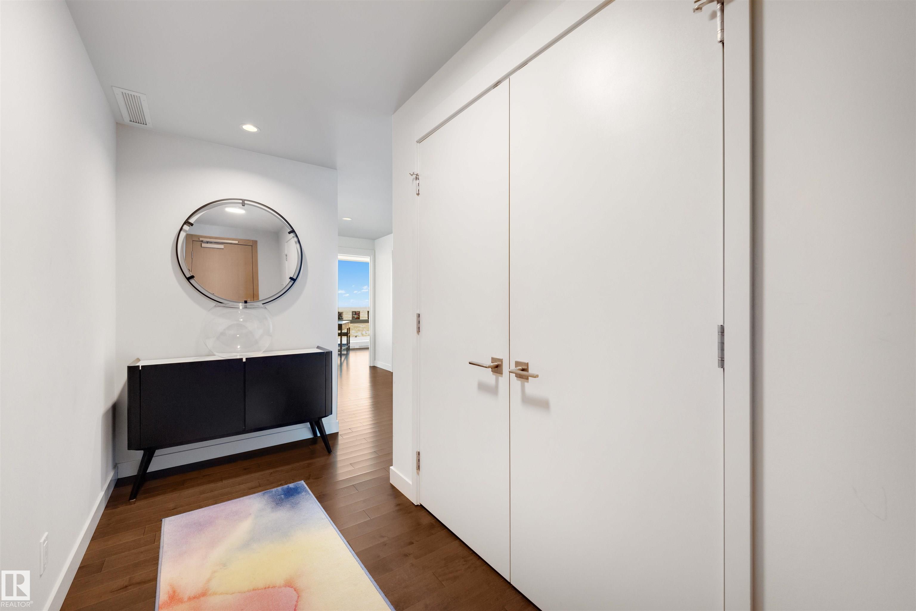 Picture for #4001 10360 102 ST NW