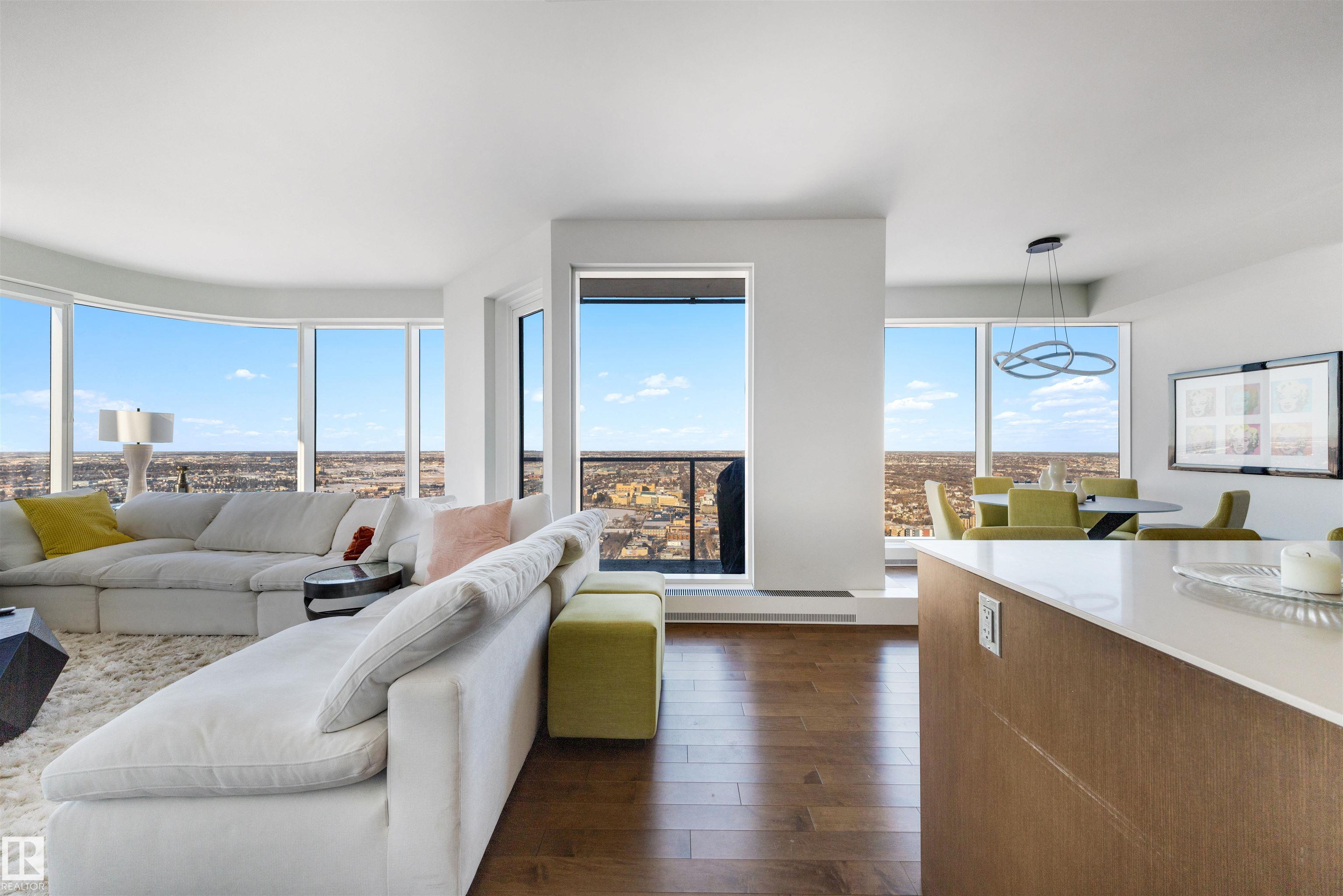 Picture for #4001 10360 102 ST NW