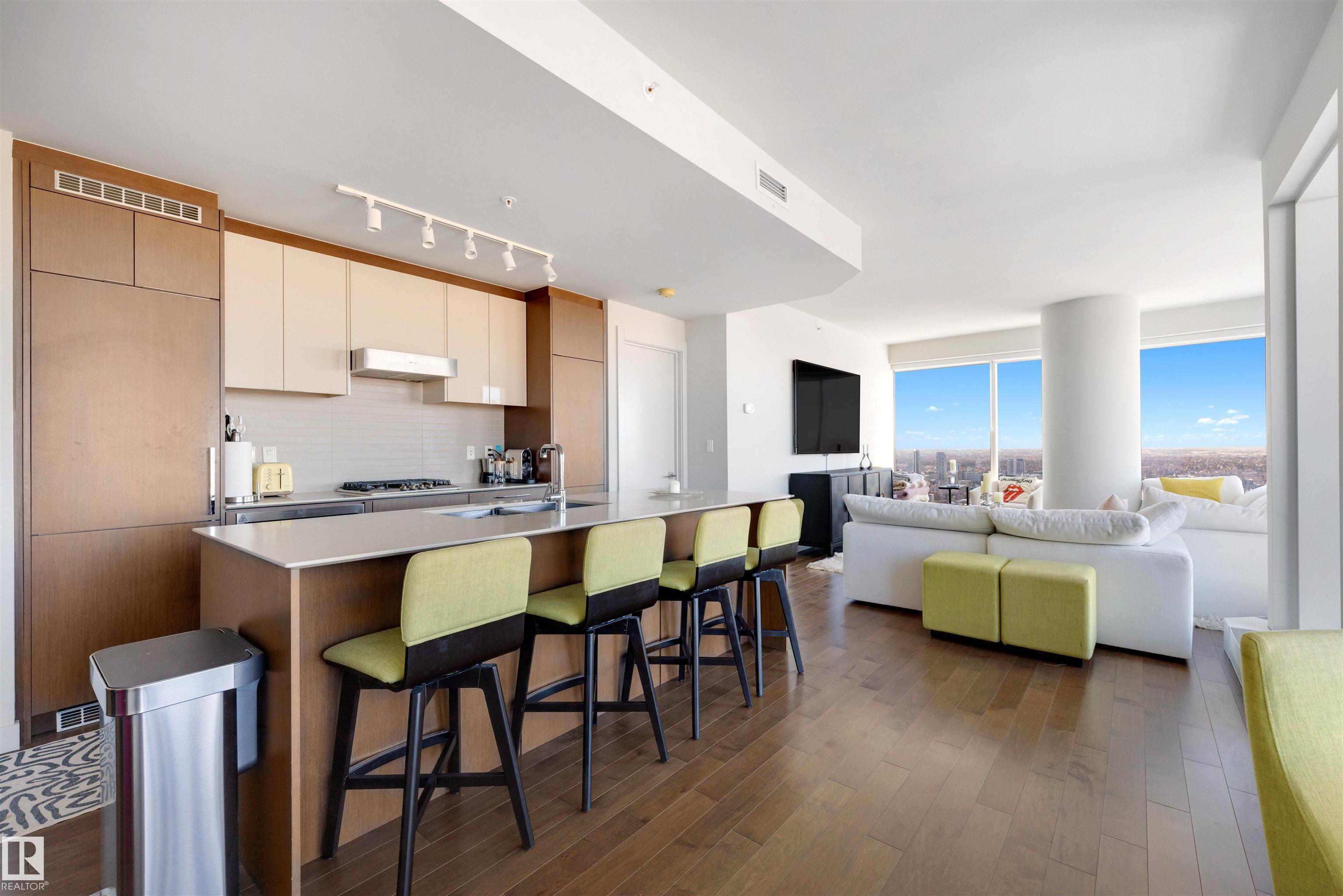 Photo 10 at 4001 - 10360 102 Street NW, Downtown, Edmonton