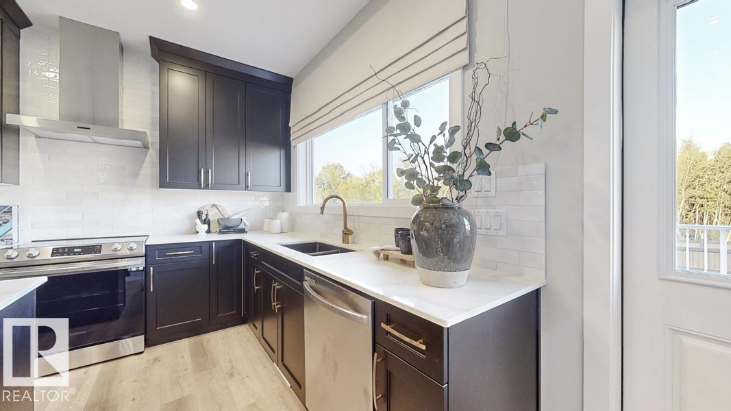 Photo 37 at 5805 Raven Crescent NW, Kinglet Gardens, Edmonton