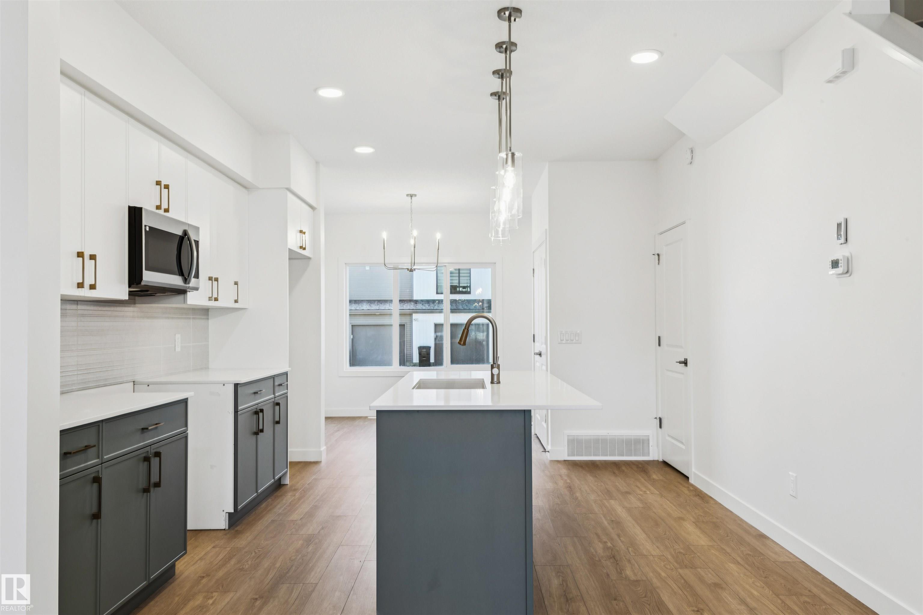 Photo 8 at 2008 191 Street NW, River's Edge, Edmonton