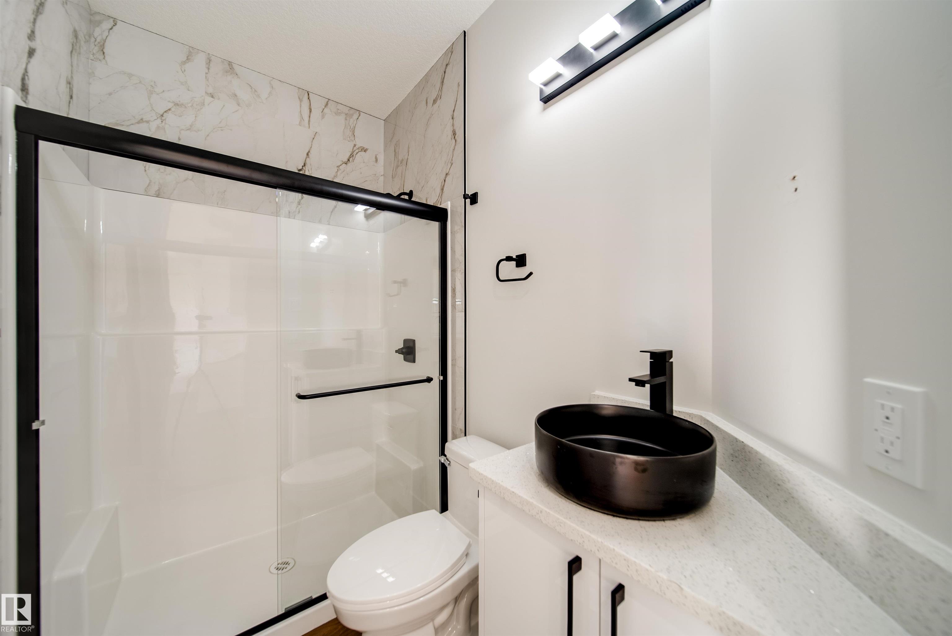 Photo 10 at 8531 183 Avenue NW, Klarvatten, Edmonton