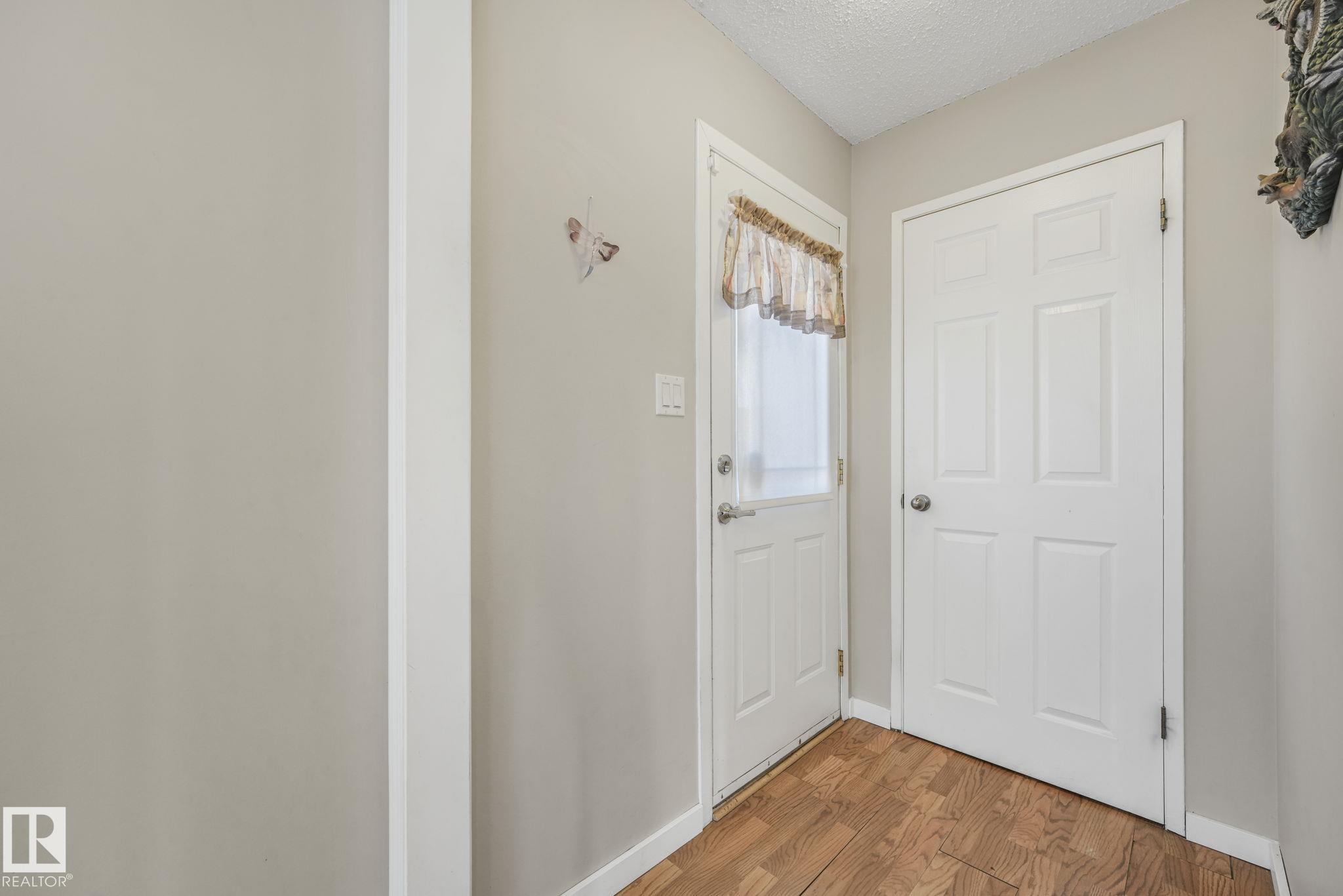 Photo 23 at 5108 55 Avenue, Willow Park, Leduc