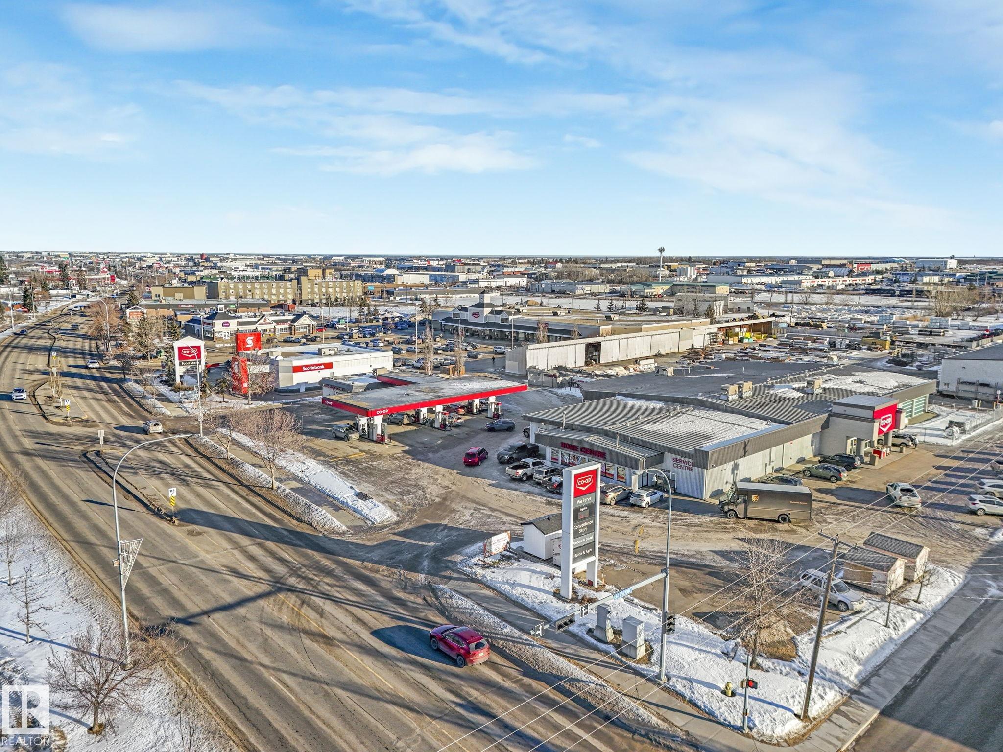 Photo 50 at 5108 55 Avenue, Willow Park, Leduc