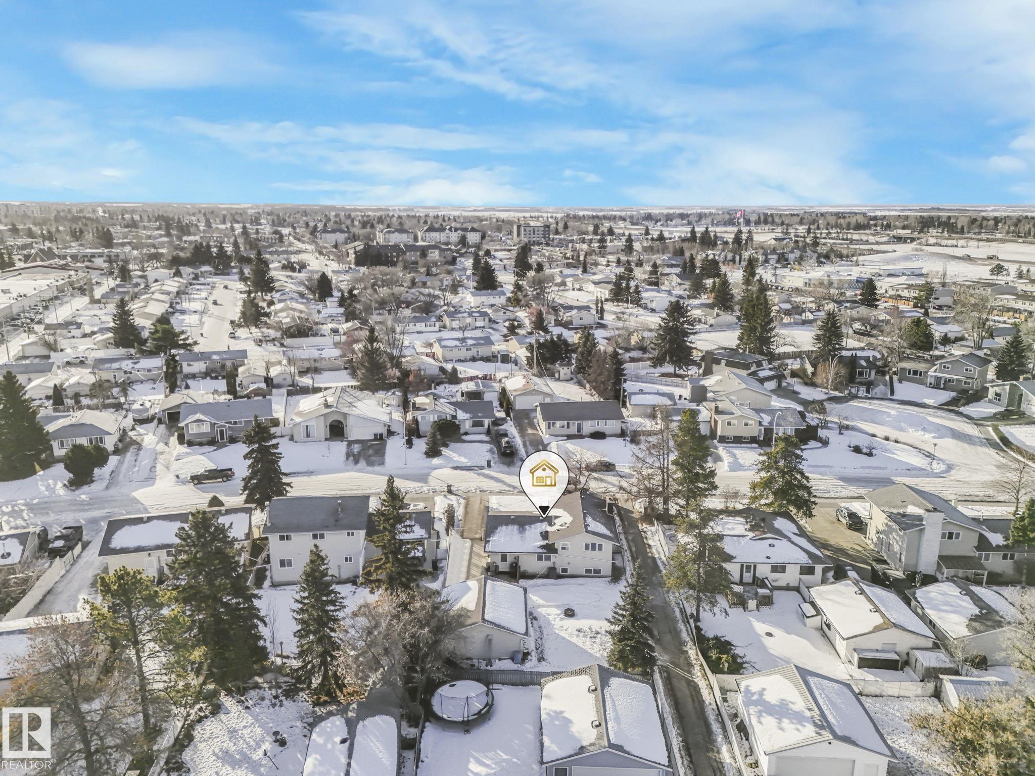 Photo 56 at 5108 55 Avenue, Willow Park, Leduc