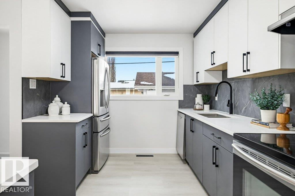 Photo 16 at 16206 83 Avenue NW, Elmwood, Edmonton