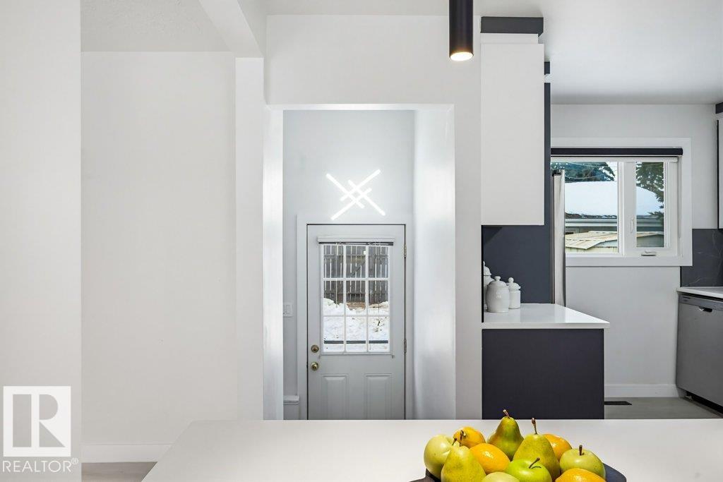 Photo 28 at 16206 83 Avenue NW, Elmwood, Edmonton