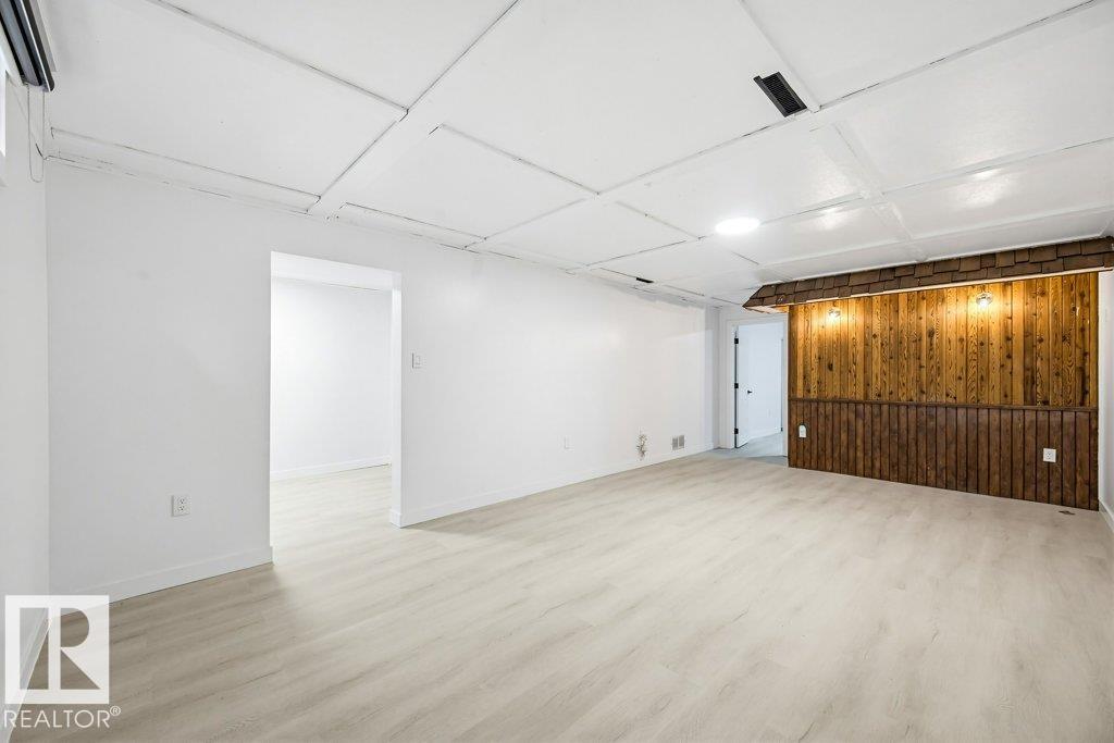 Photo 31 at 16206 83 Avenue NW, Elmwood, Edmonton