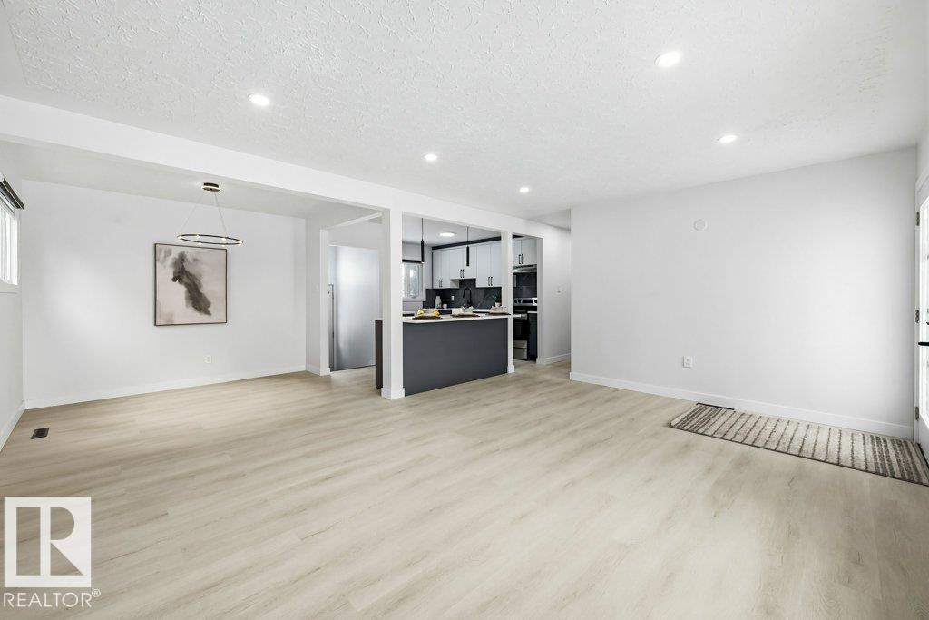 16206 83 Avenue NW, Elmwood, Edmonton