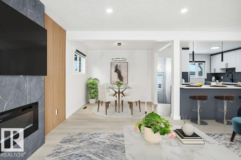 Photo 9 at 16206 83 Avenue NW, Elmwood, Edmonton