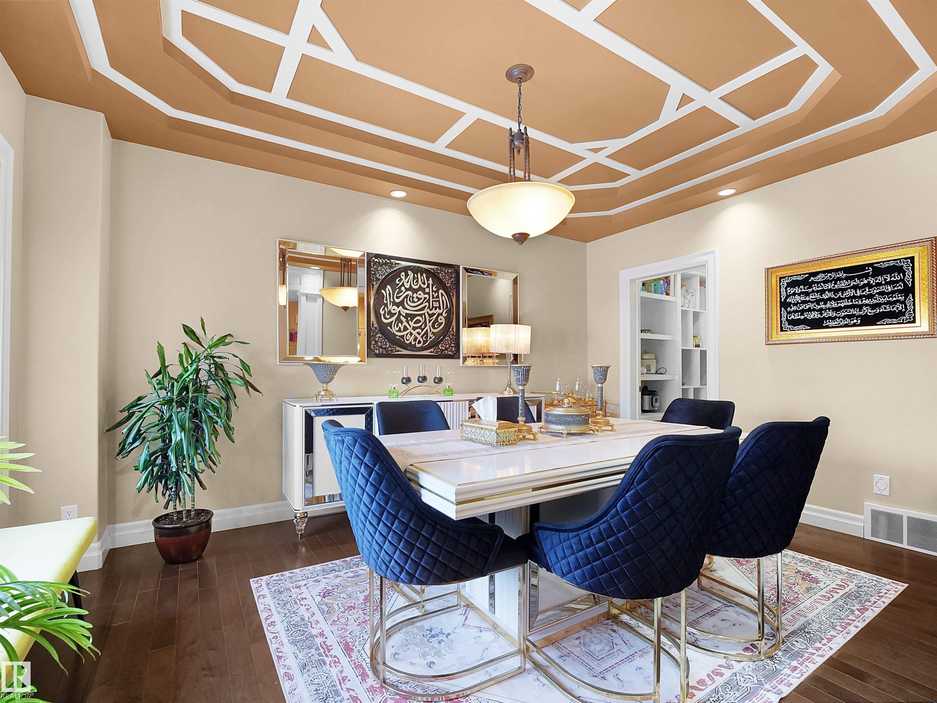 Photo 11 at 2019 Cameron Ravine Way NW, Cameron Heights, Edmonton