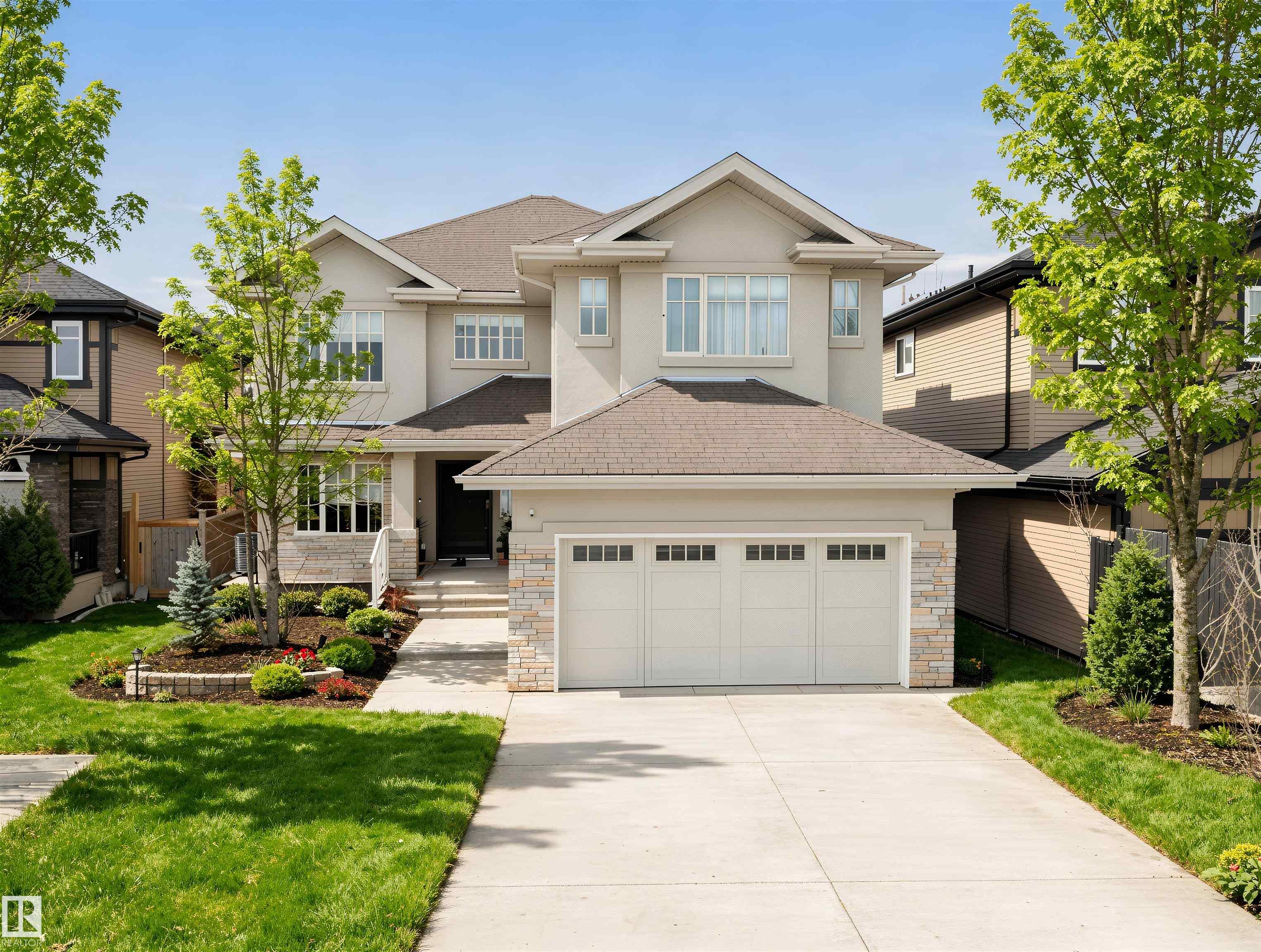 Photo 3 at 2019 Cameron Ravine Way NW, Cameron Heights, Edmonton