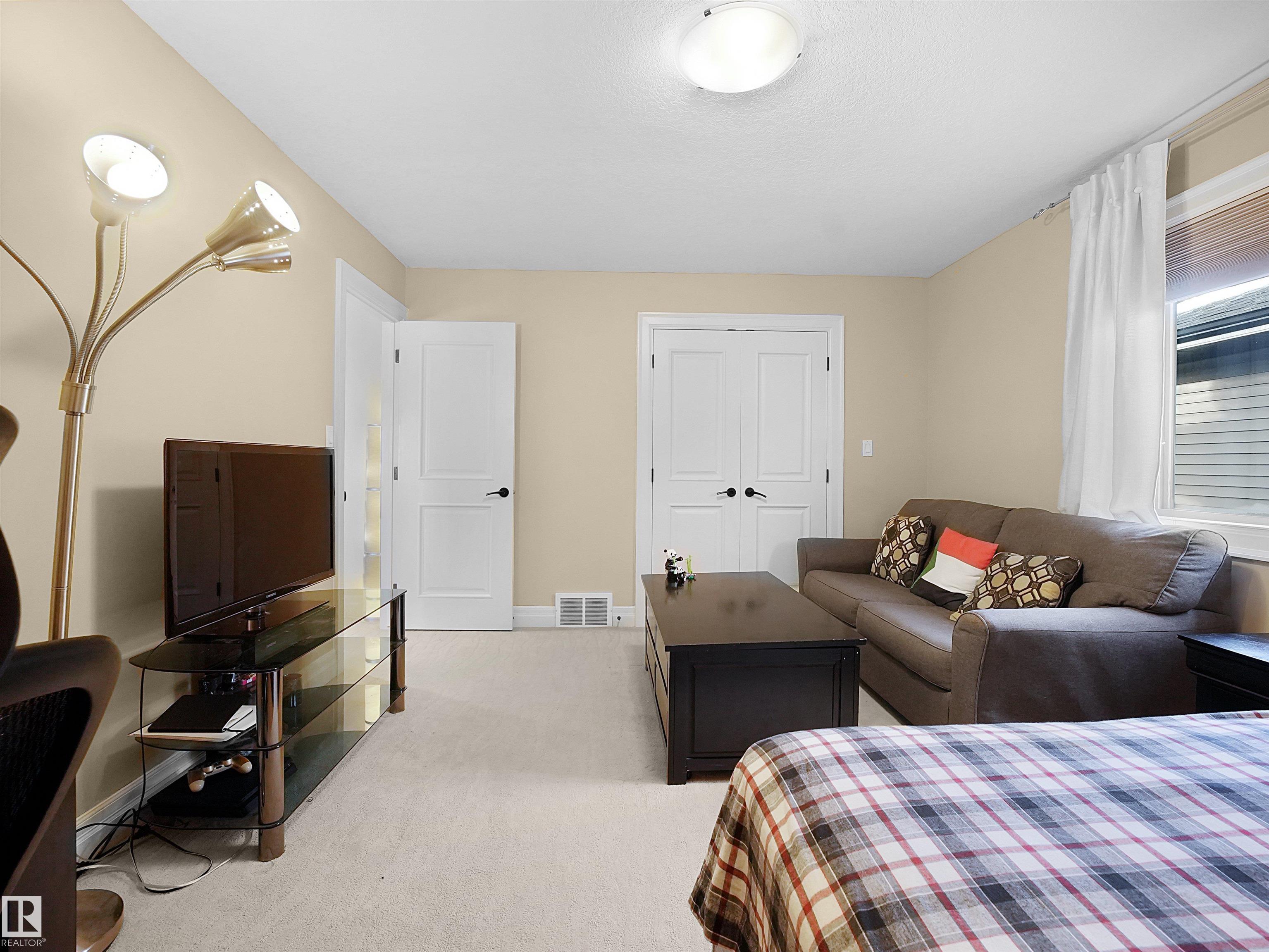 Photo 29 at 2019 Cameron Ravine Way NW, Cameron Heights, Edmonton