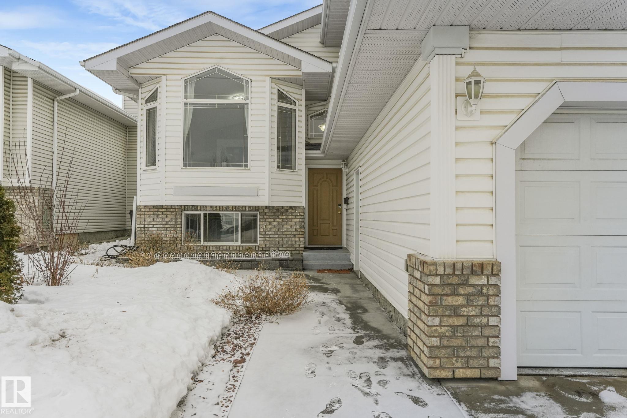 Photo 11 at 4720 150 Avenue NW, Miller, Edmonton