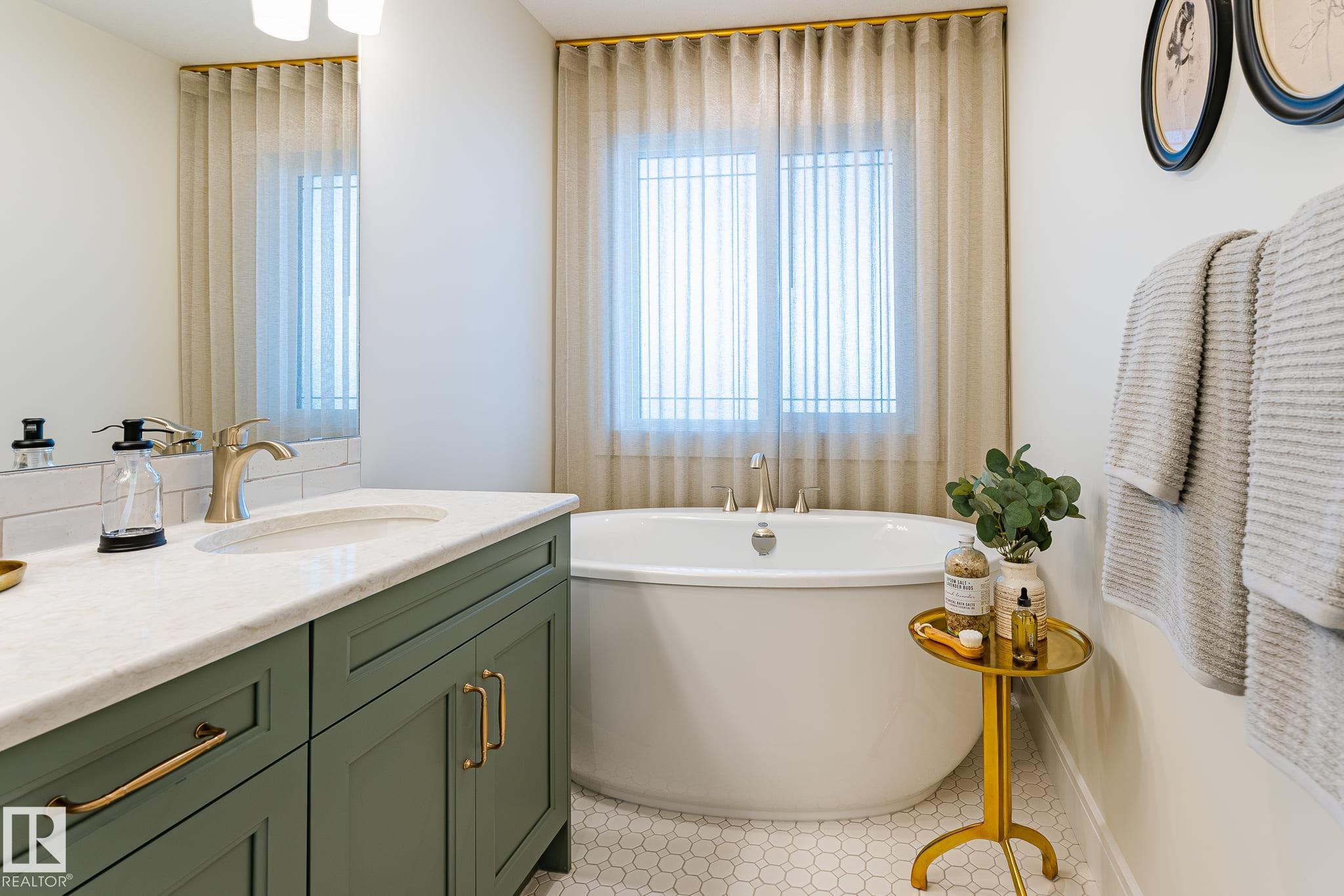 Photo 25 at 18 Emerald Way, Easton, Spruce Grove