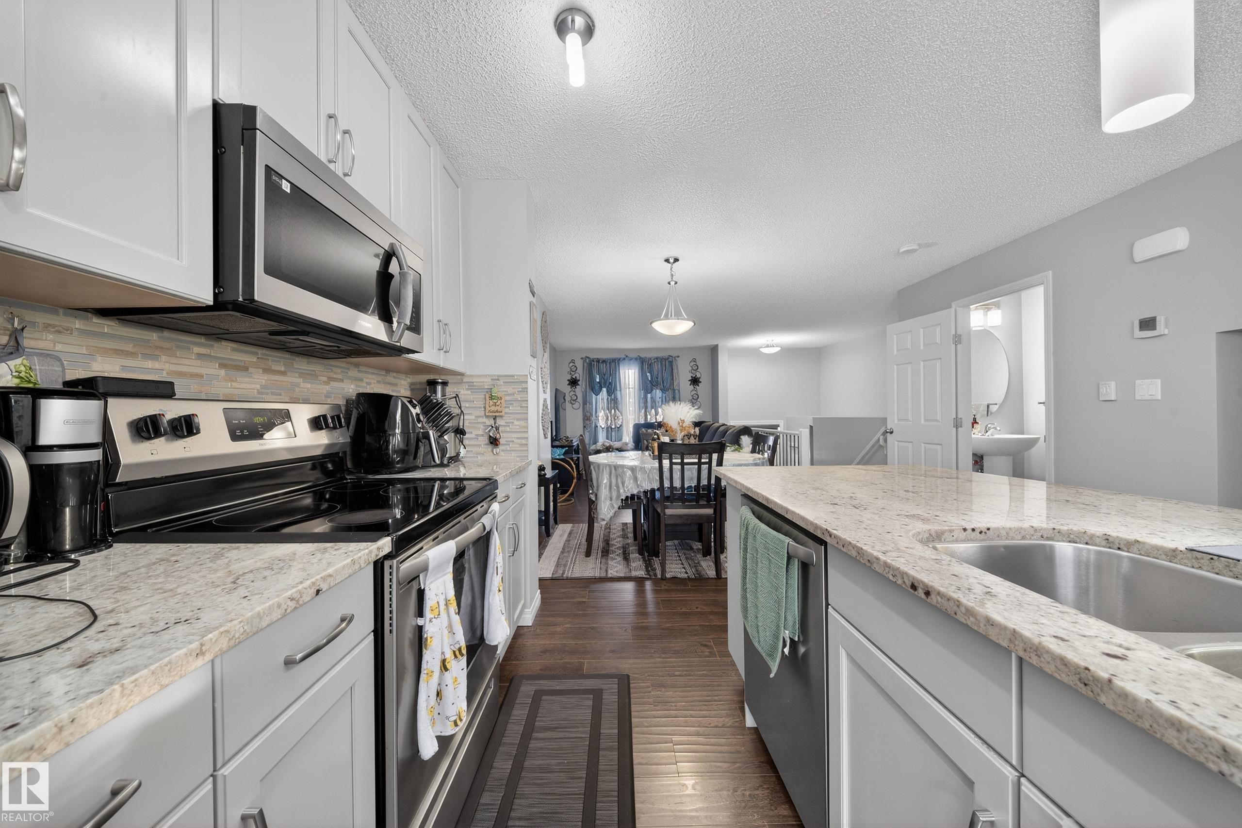 Photo 15 at 17 - 2905 141 Street SW, Chappelle Area, Edmonton