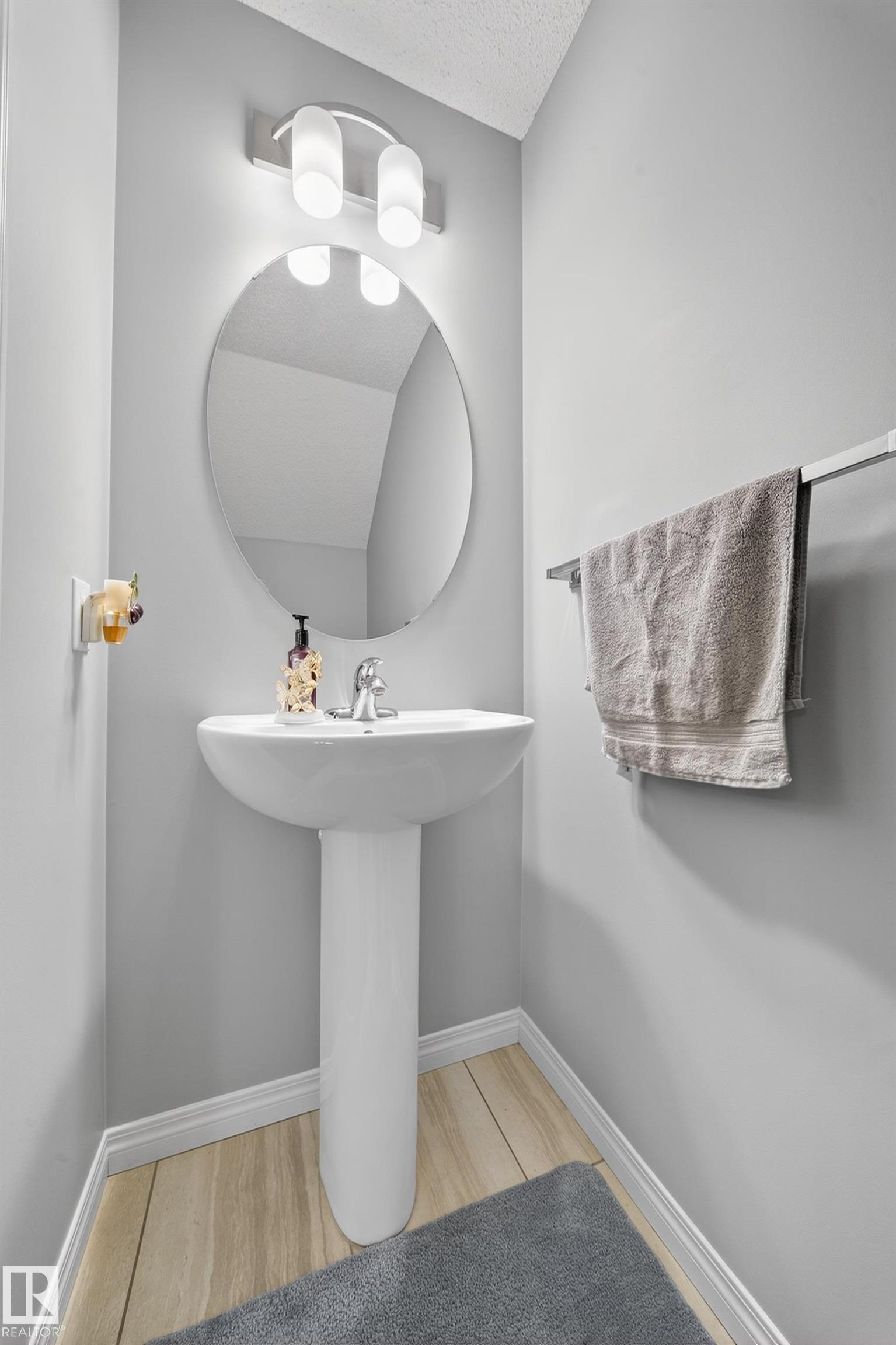 Photo 19 at 17 - 2905 141 Street SW, Chappelle Area, Edmonton