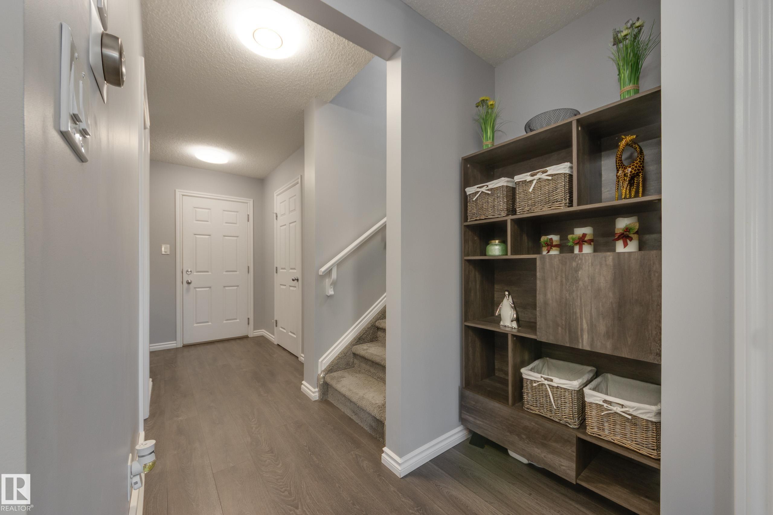 Picture for 8 EBBERS CL NW