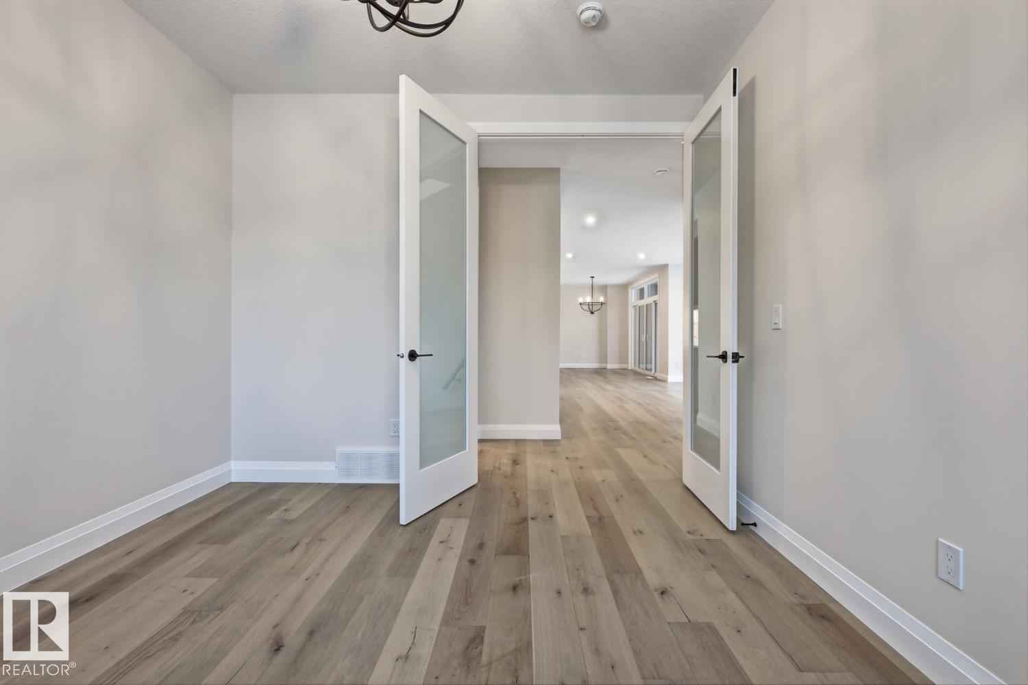 Photo 6 at 6704 Crawford Way SW, Chappelle Area, Edmonton