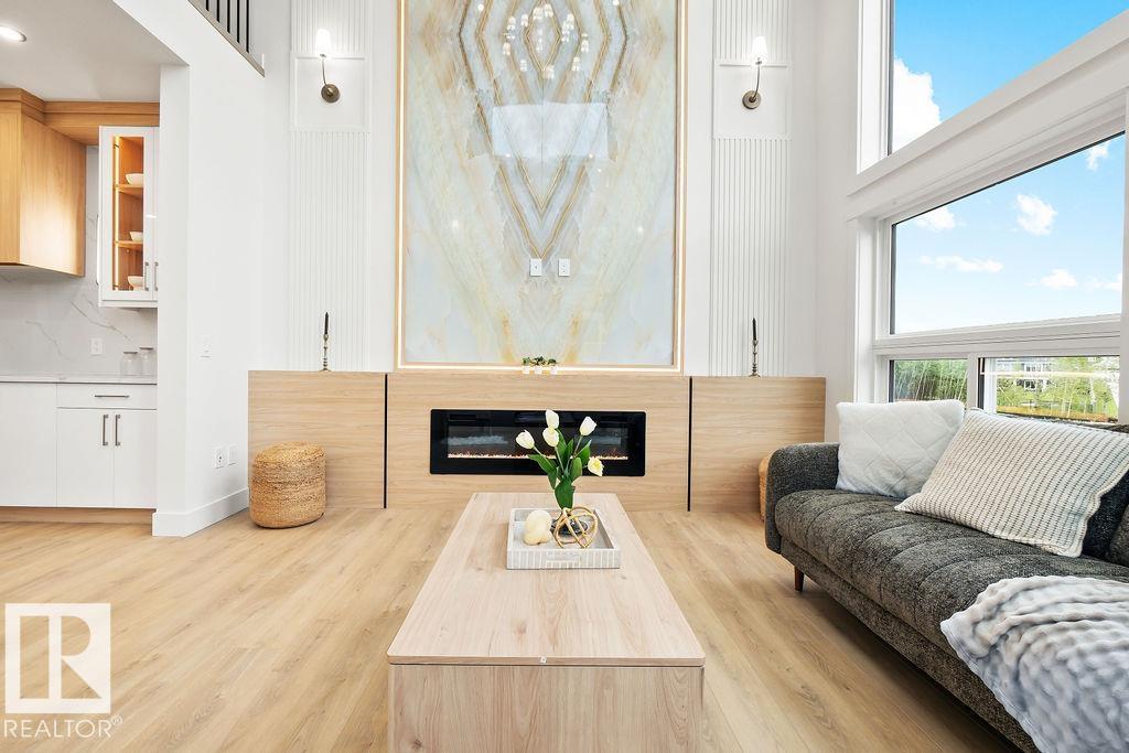 Photo 11 at 3335 Chickadee Drive NW, Starling, Edmonton