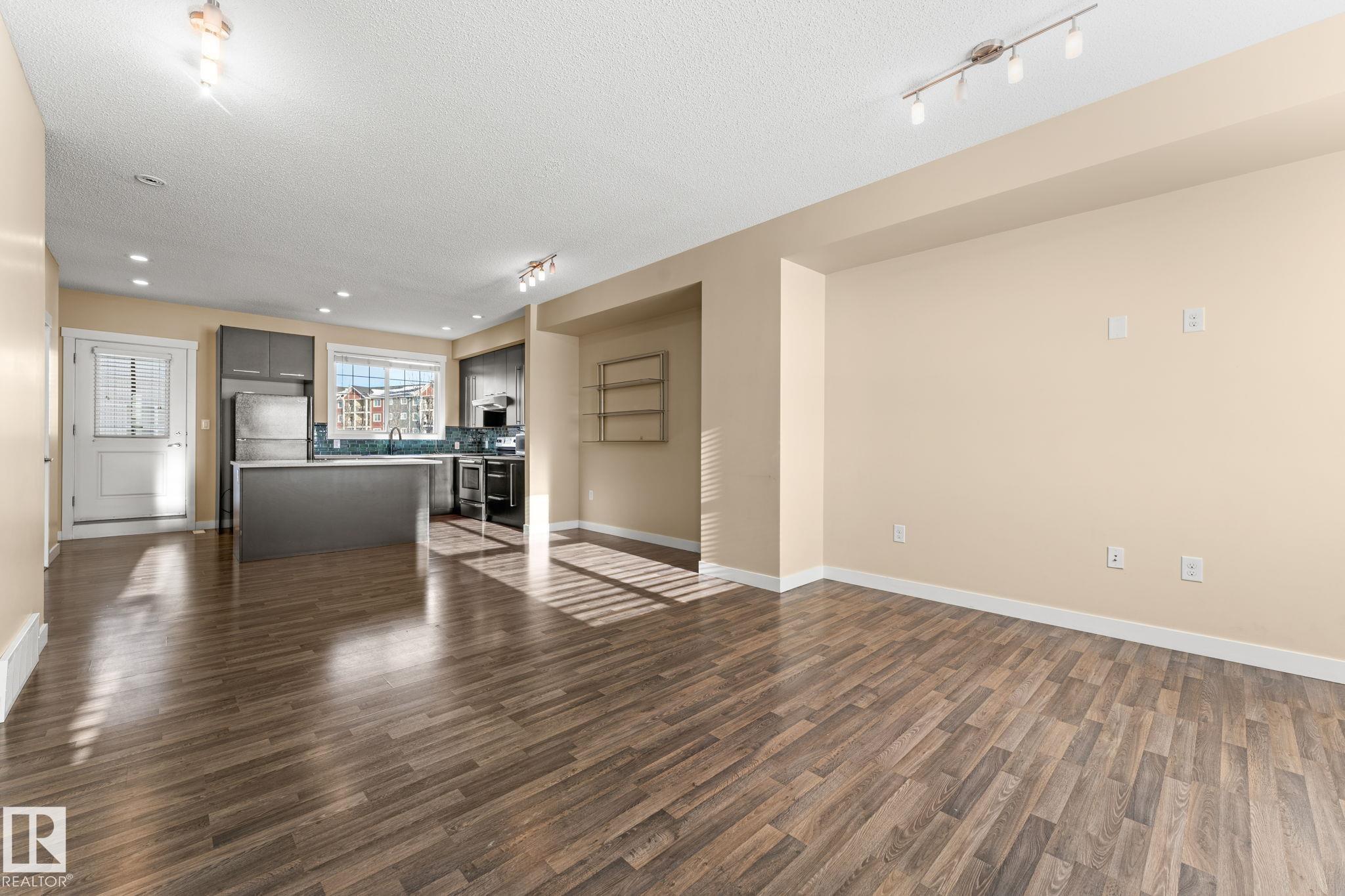 Photo 13 at 30 - 8315 180 Avenue NW, Klarvatten, Edmonton