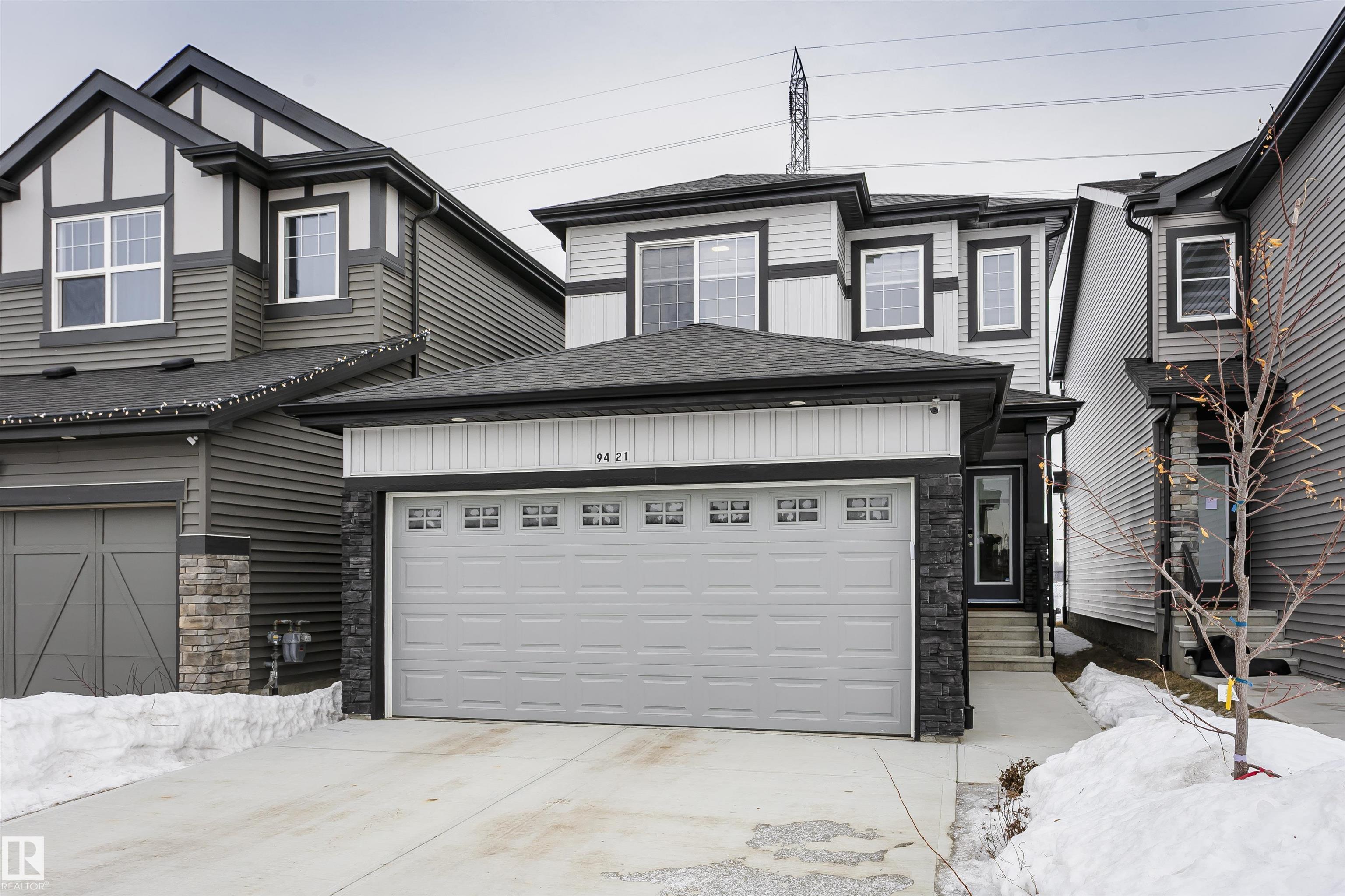 9421 Pear Crescent SW, The Orchards At Ellerslie, Edmonton photo number 2