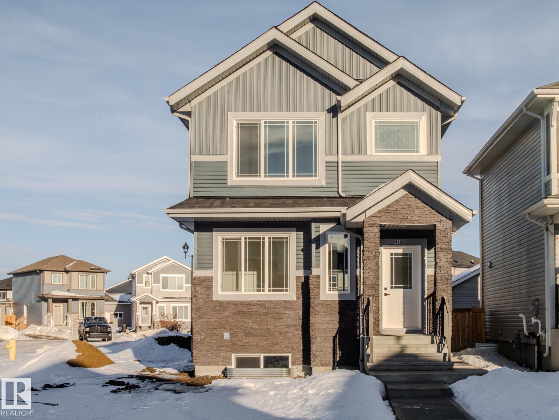 9824 106 Avenue, Morinville