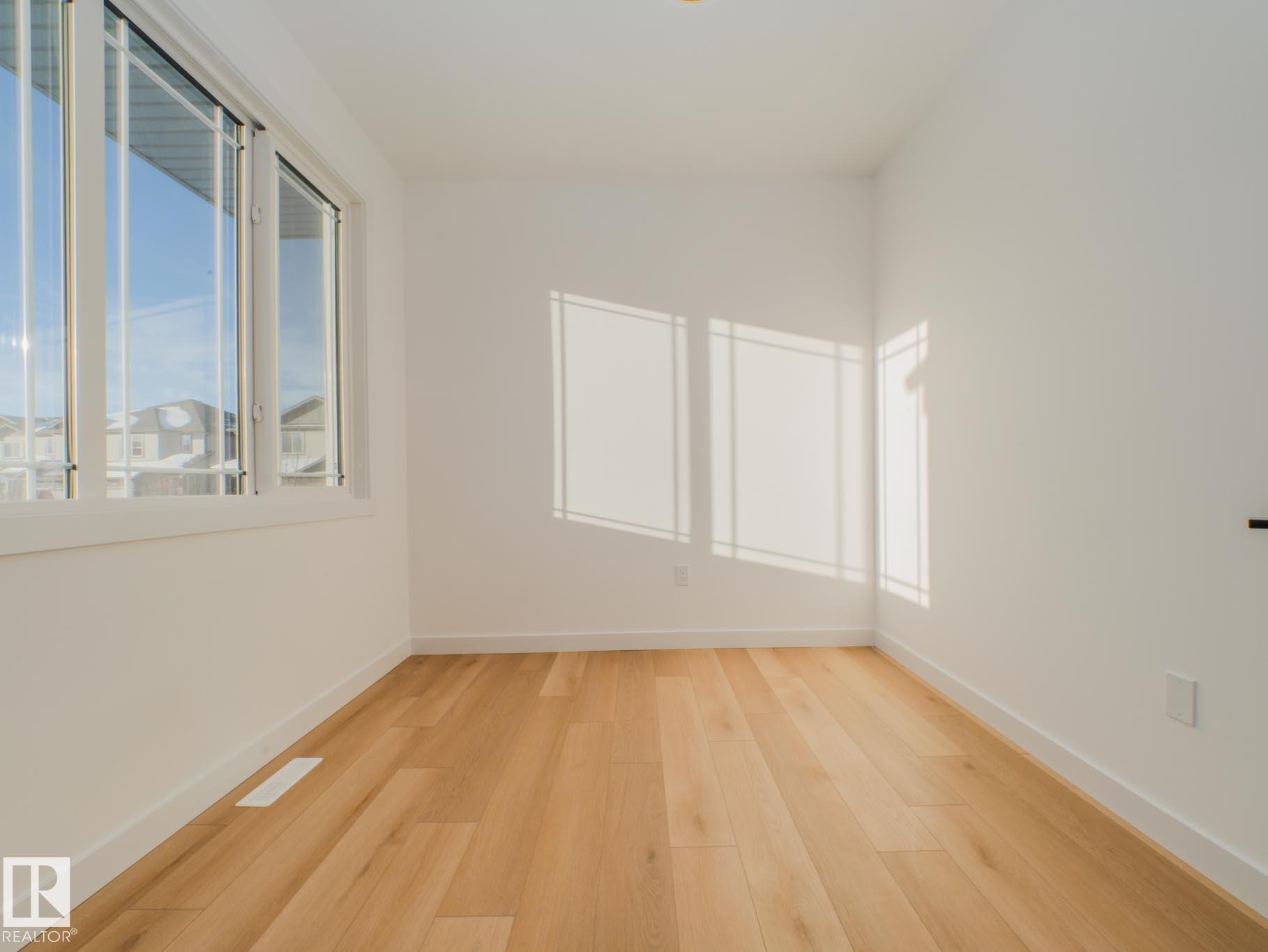 9824 106 Avenue, Morinville