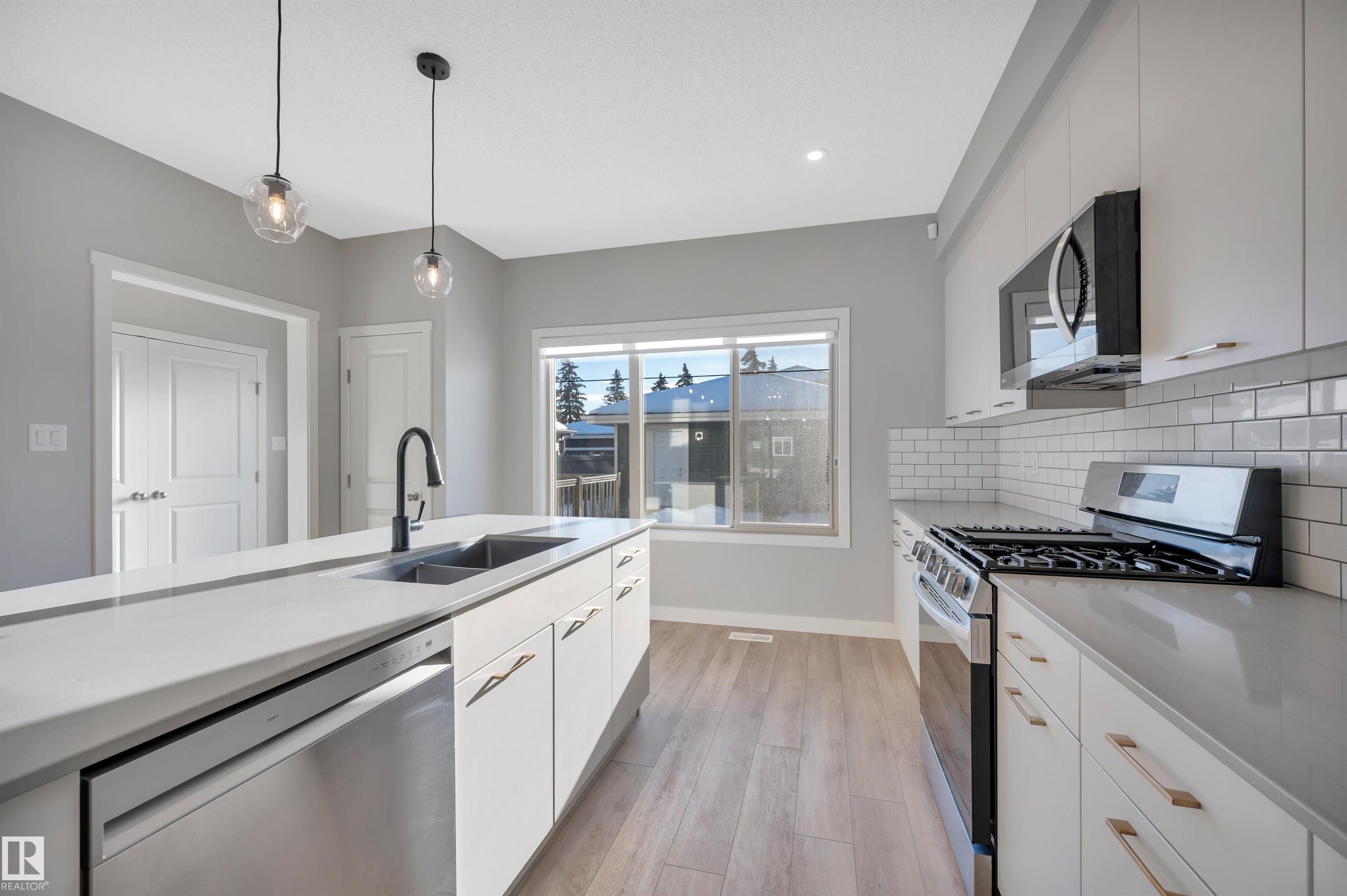 Photo 18 at 6215 Hampton Gray Avenue NW, Griesbach, Edmonton