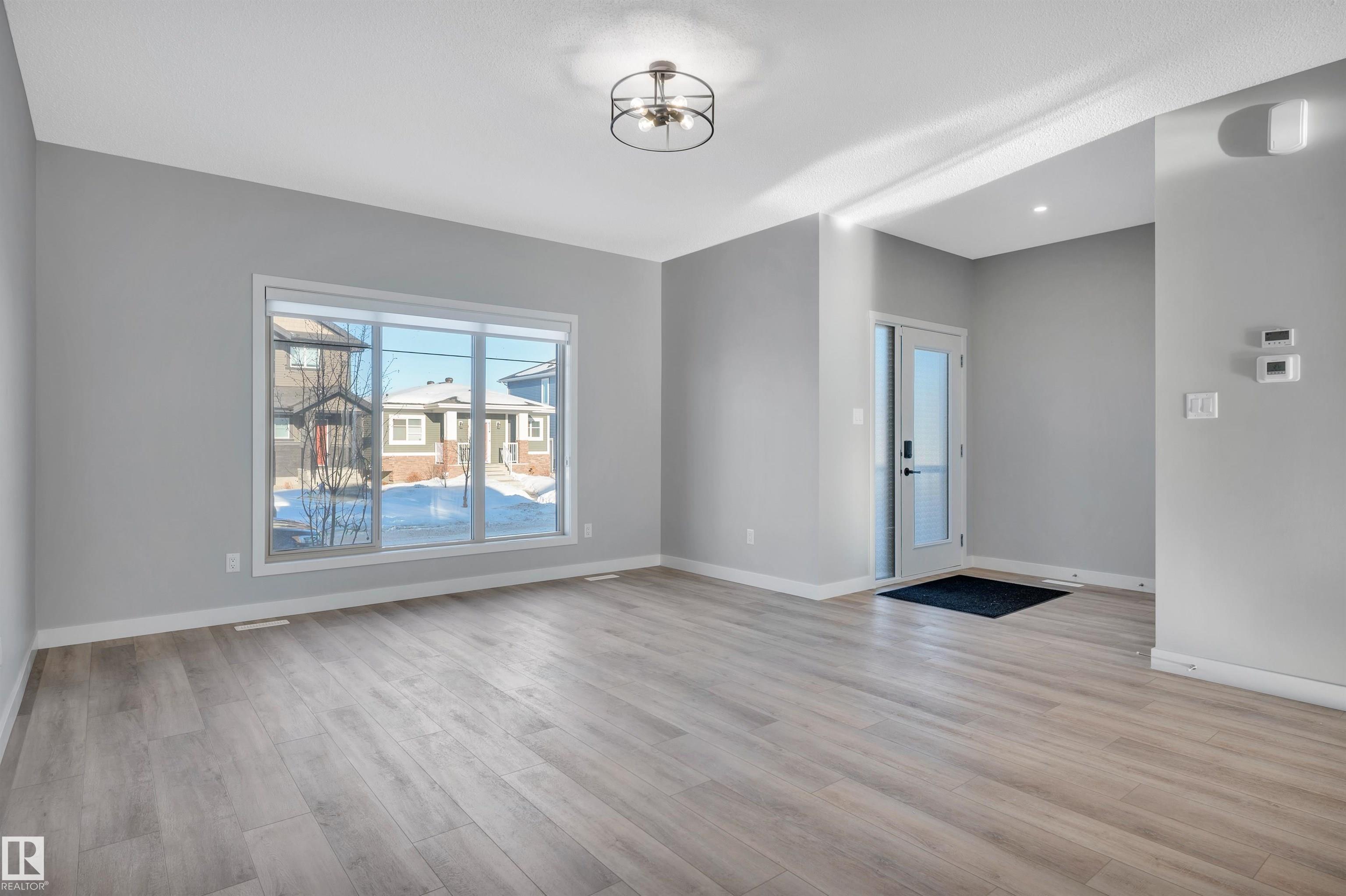 Photo 9 at 6215 Hampton Gray Avenue NW, Griesbach, Edmonton